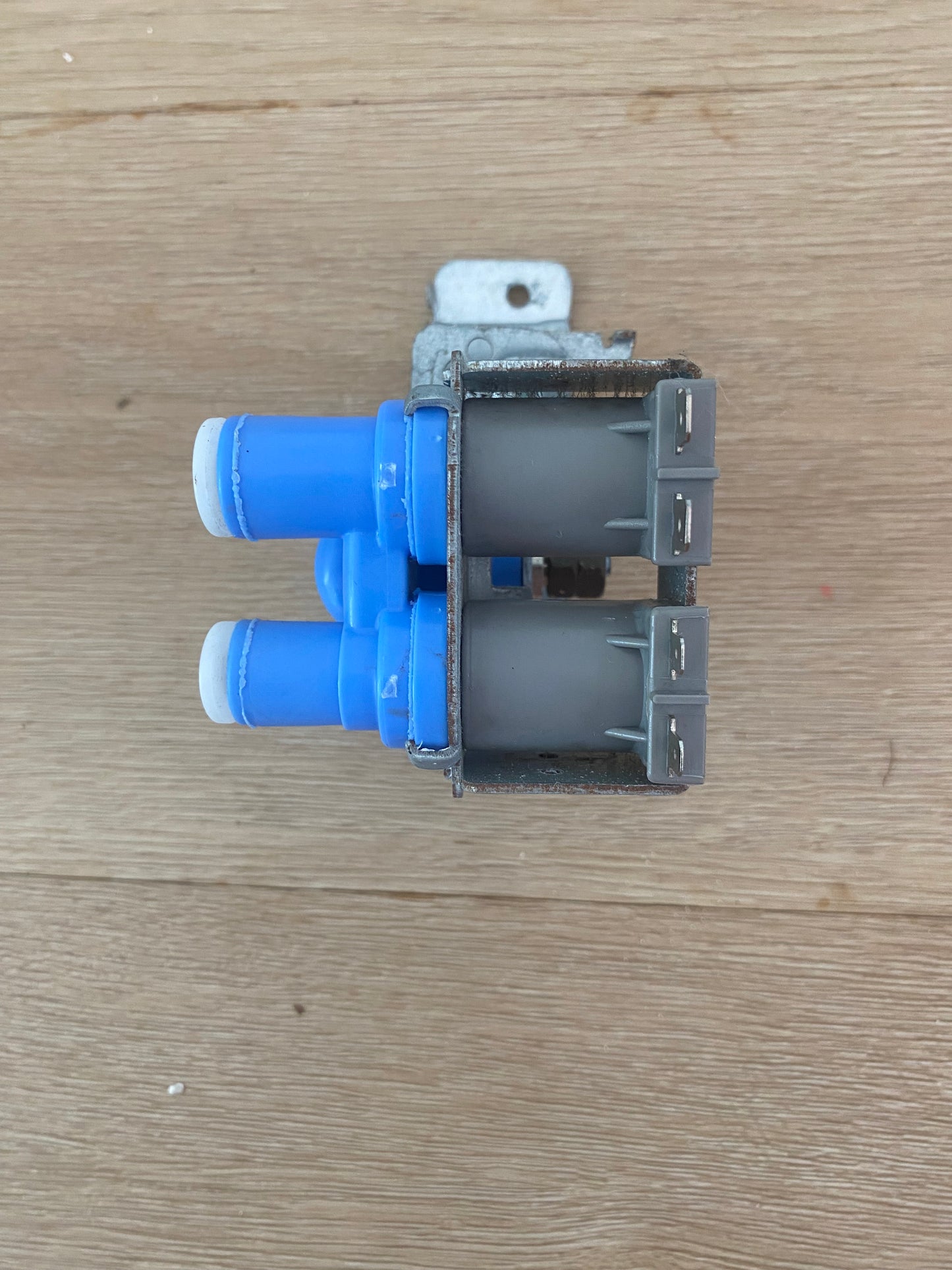 DA97-02682A Samsung fridge freezer double inlet solenoid water valve
