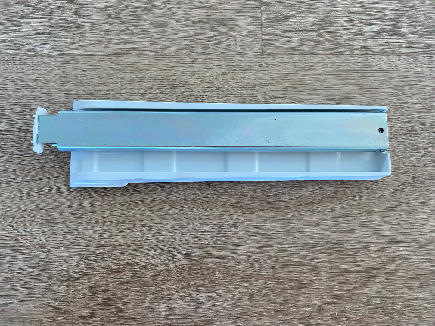 1451541 1451507 4055053781 A00600901 Westinghouse fridge freezer RHS right hand side freezer extension slide assembly + bin rail insert