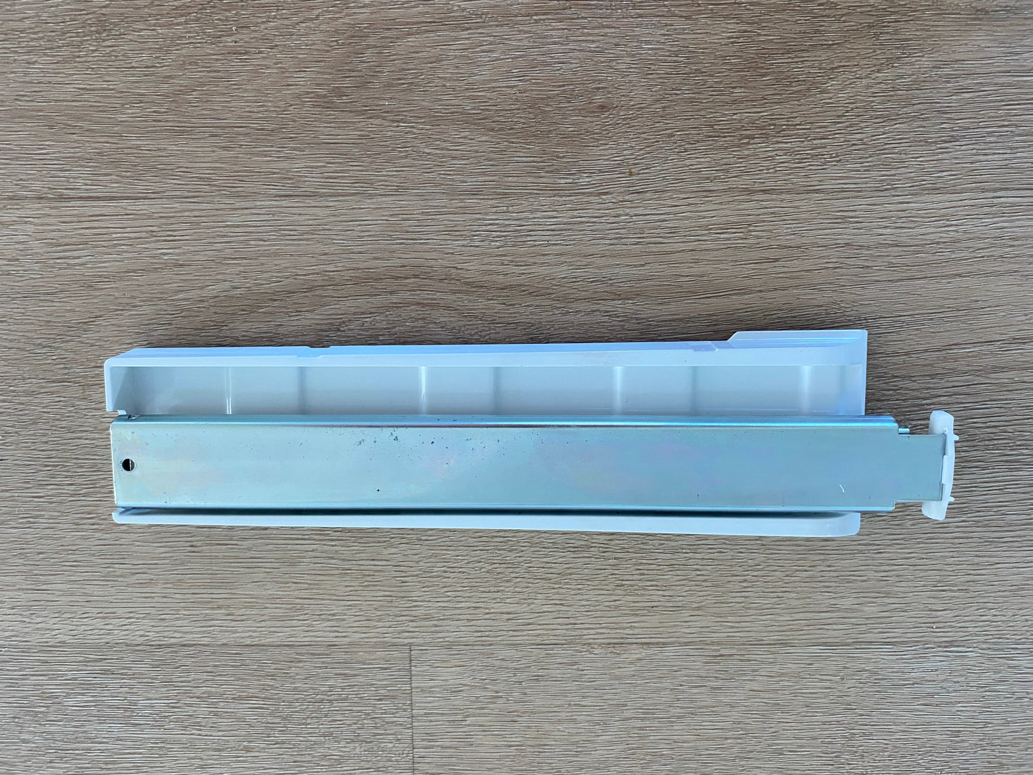 1451541 1451507 4055053781 A00600901 Westinghouse fridge freezer RHS right hand side freezer extension slide assembly + bin rail insert