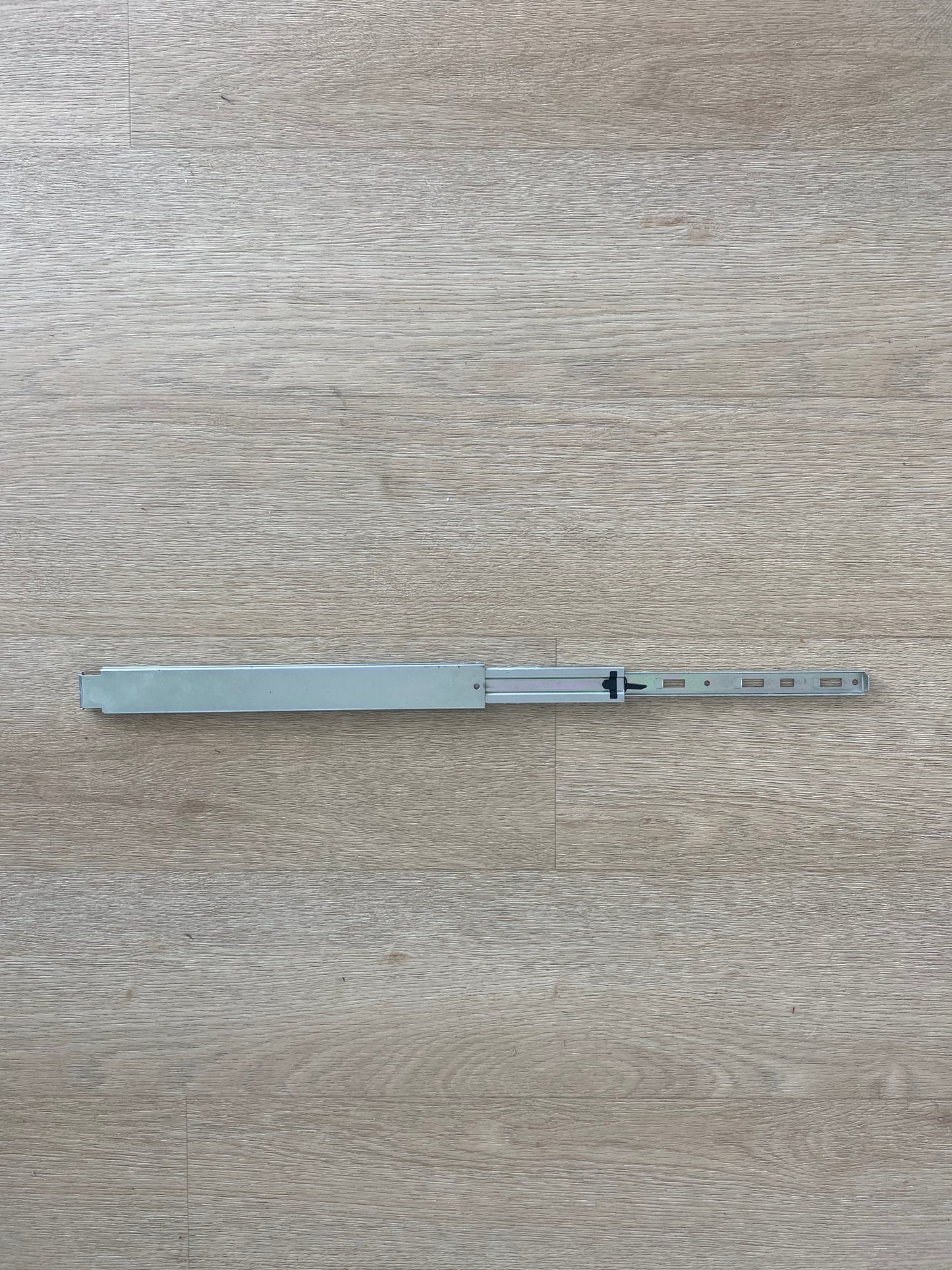 1451507 4055053781 A00600901 Electrolux Kelvinator Simpson Westinghouse fridge freezer rail extension slide arm assembly assy 300mm