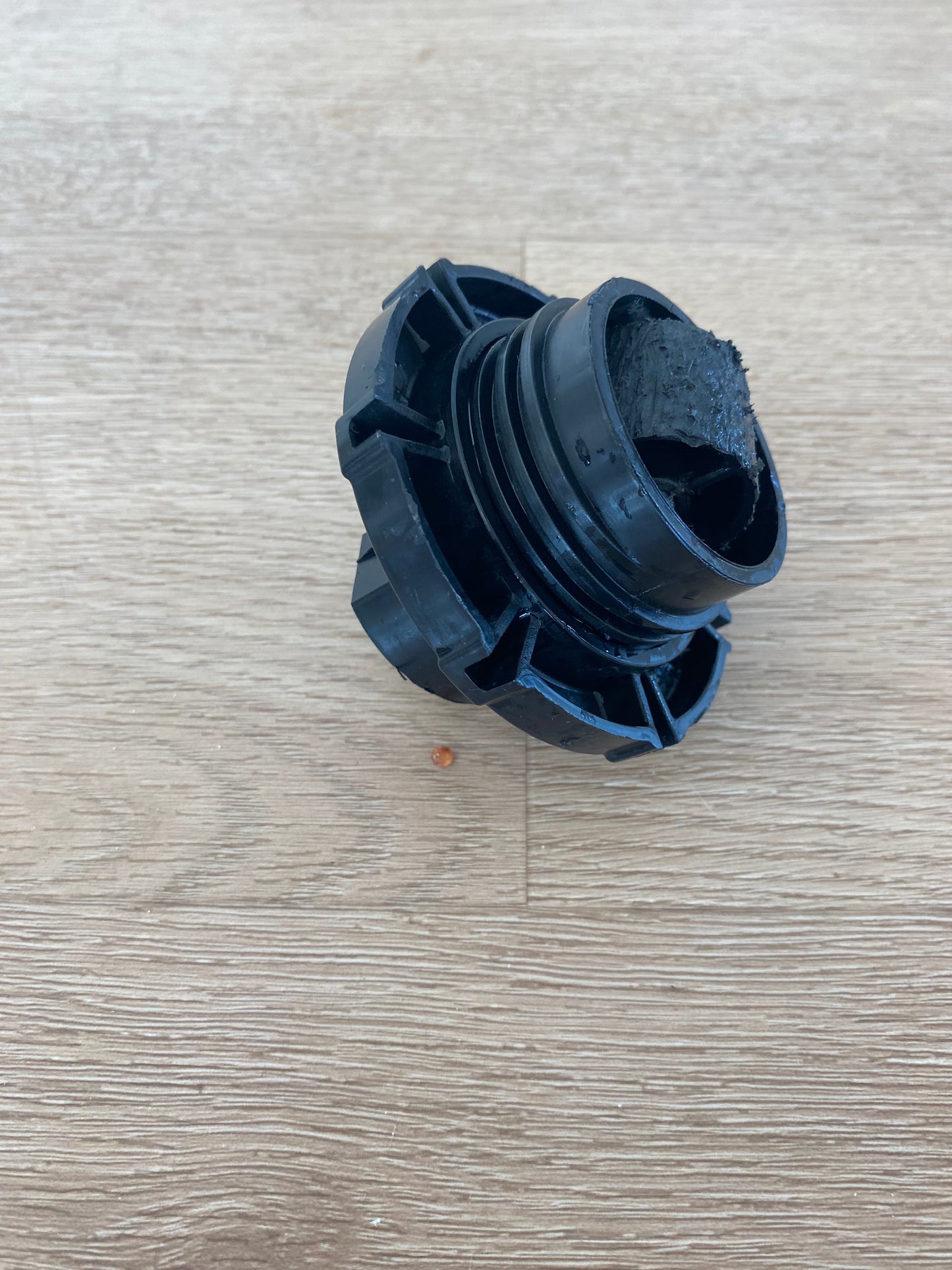 1442374 1456159 1458188 Electrolux Kelvinator Simpson Westinghouse fridge freezer adjustable roller wheel