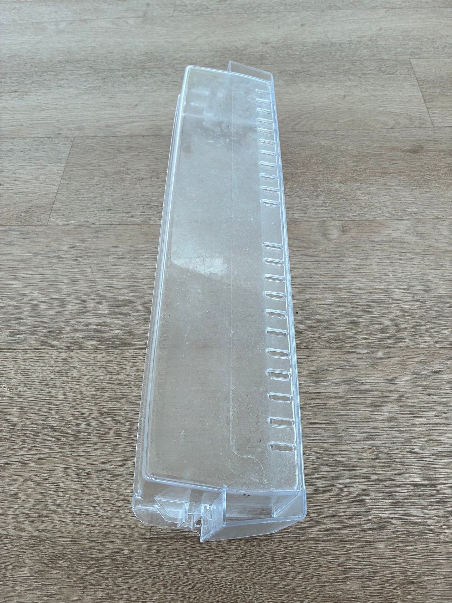 1441784 1448037 Electrolux Kelvinator Simpson fridge door full width upper condiment shallow bin shelf tray insert guard