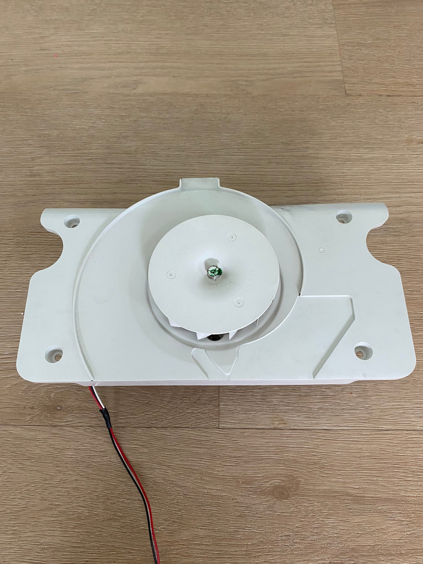 DA31-00146B Samsung FRIDGE COMPARTMENT evaporator fan motor case assembly