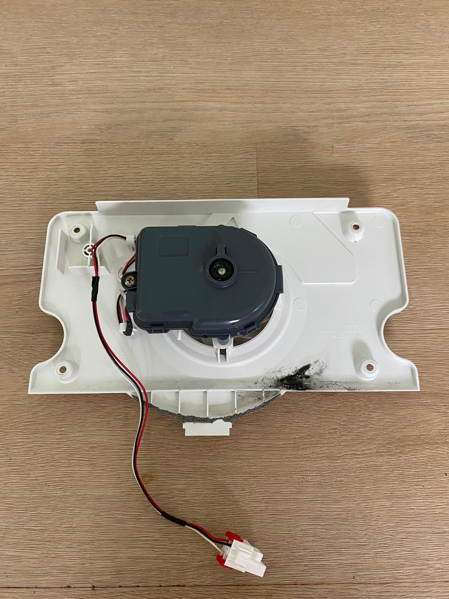 DA31-00146B Samsung FRIDGE COMPARTMENT evaporator fan motor case assembly