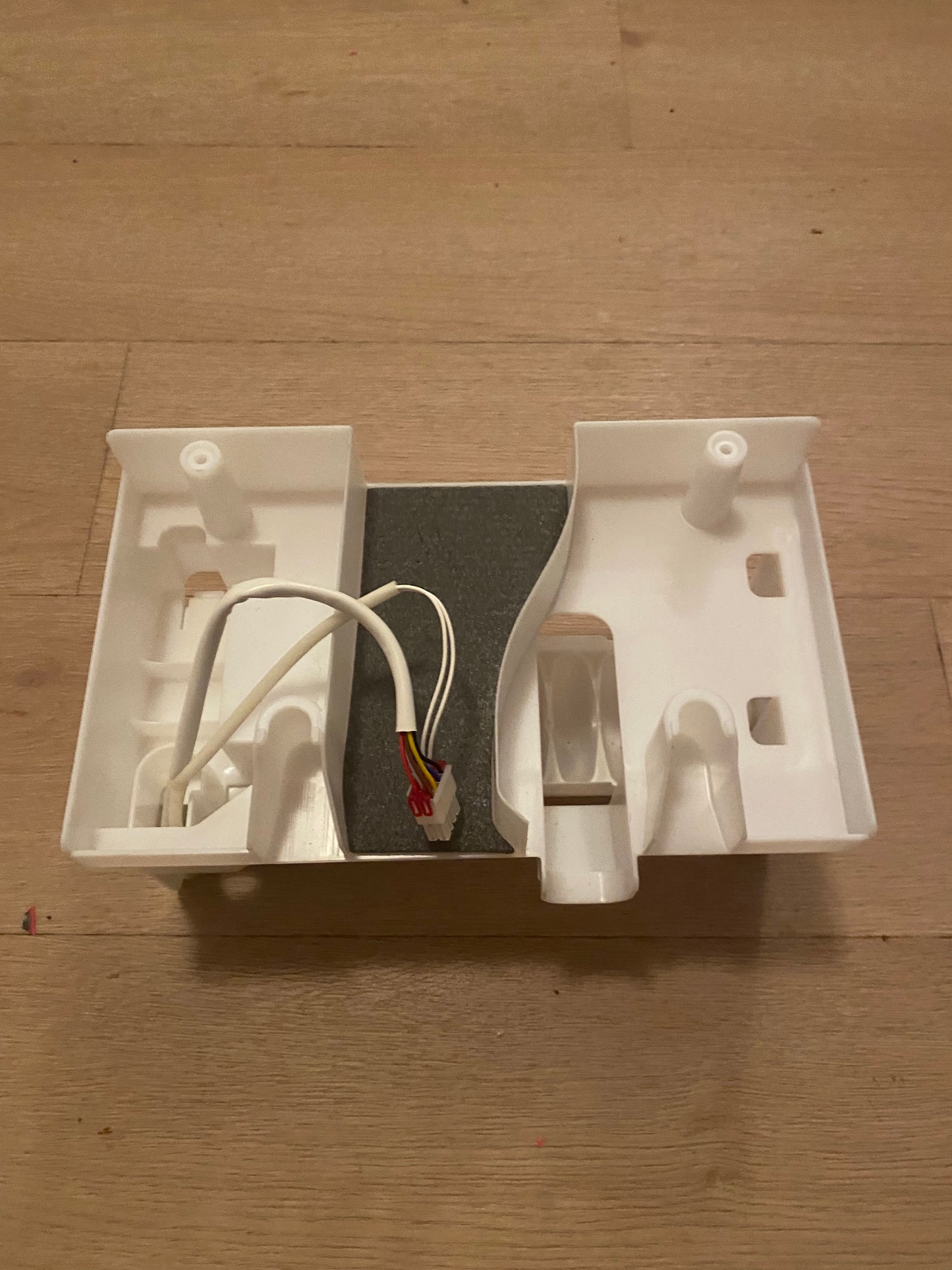 DA61-03352 Samsung fridge freezer ice maker assembly