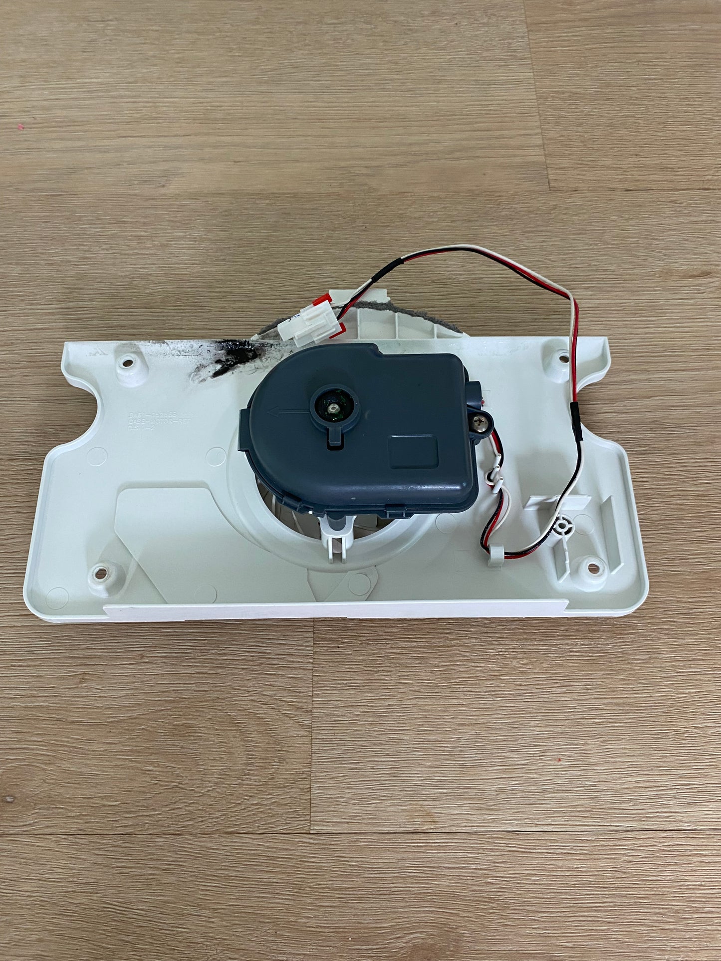 DA31-00146B Samsung FRIDGE COMPARTMENT evaporator fan motor case assembly
