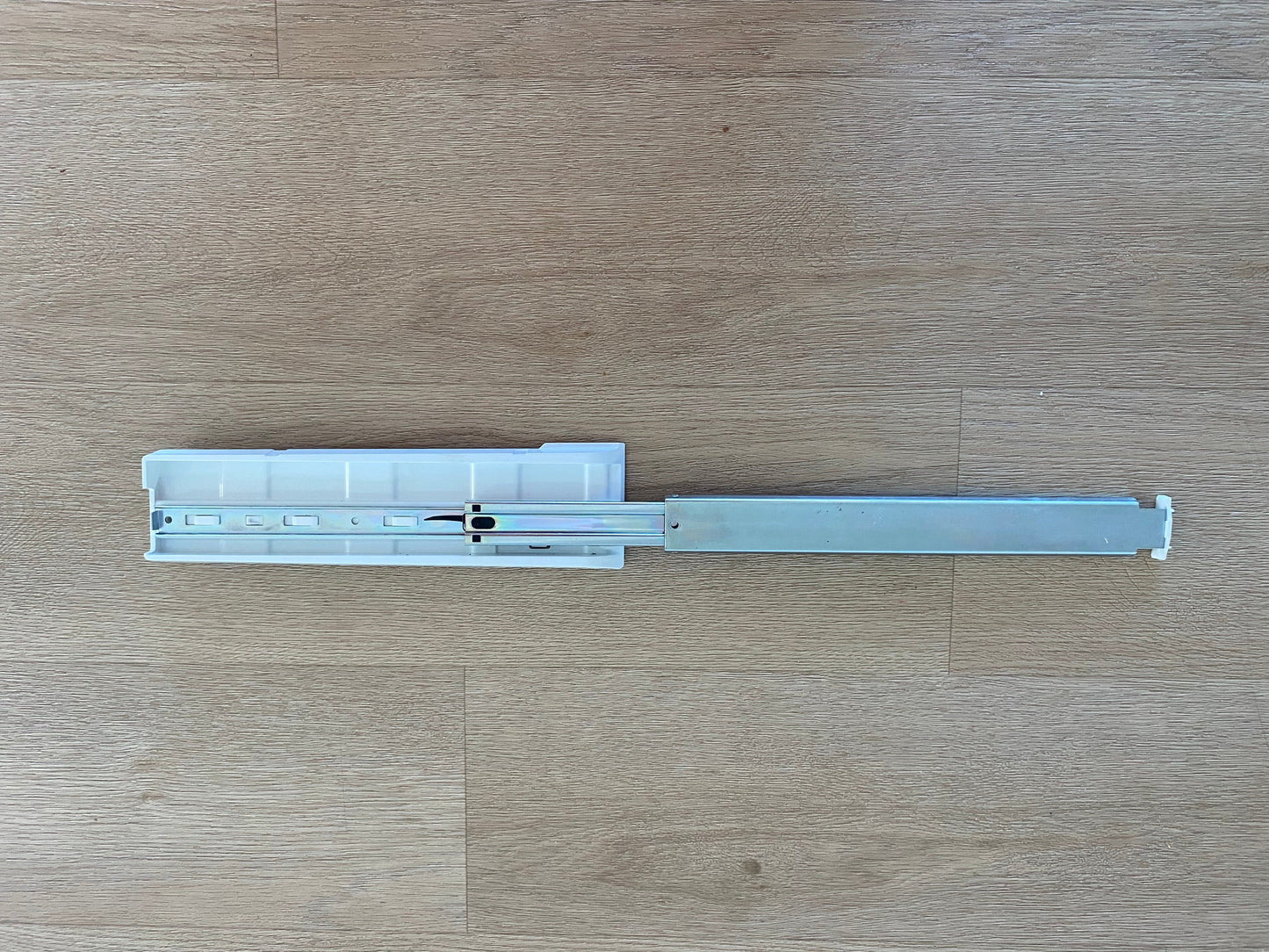 1451541 1451507 4055053781 A00600901 Westinghouse fridge freezer RHS right hand side freezer extension slide assembly + bin rail insert