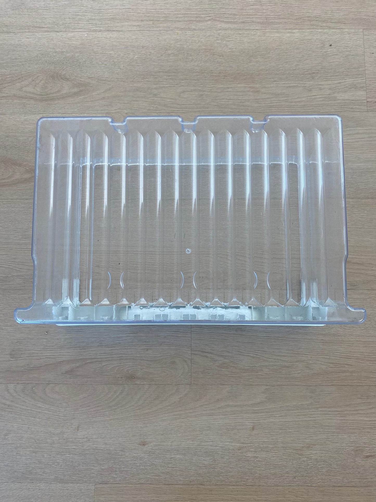 836659 Fisher & Paykel fridge freezer crisper bin storage container assembly assy