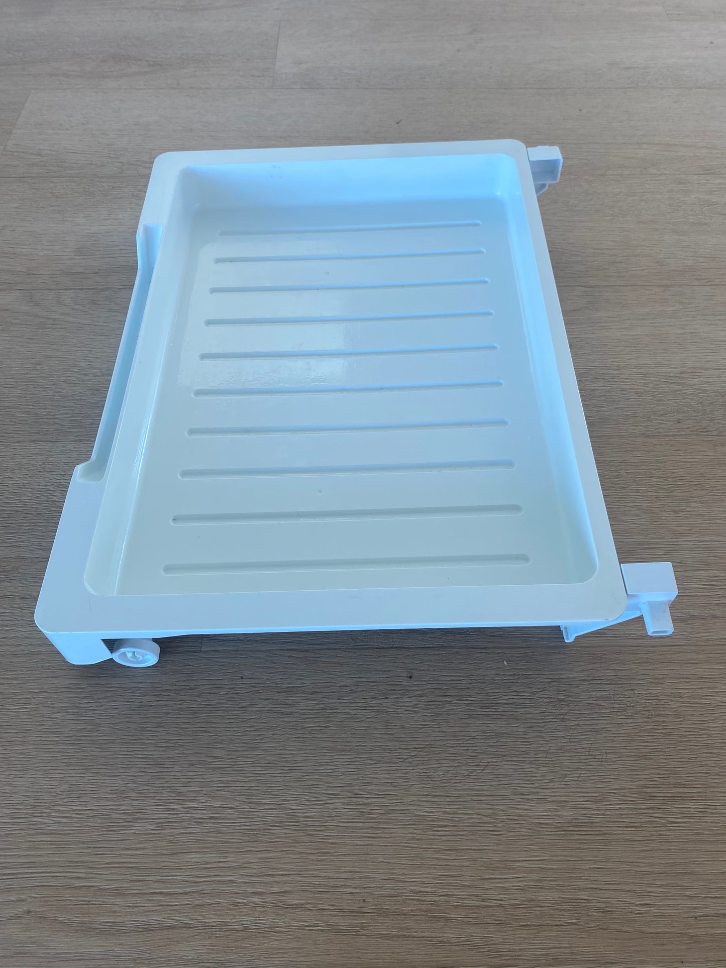 836512 Fisher & Paykel fridge freezer slide out tray shelf drawer