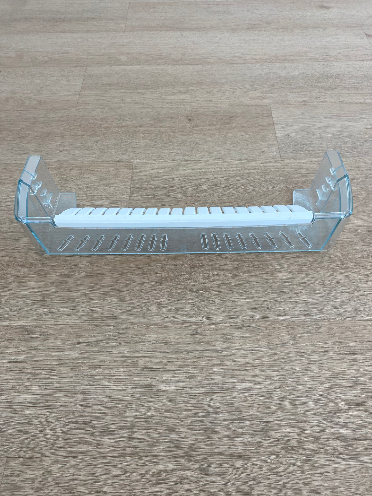 1446882 1443409 Westinghouse fridge door full width bottle bin shelf guard insert tray + fingers