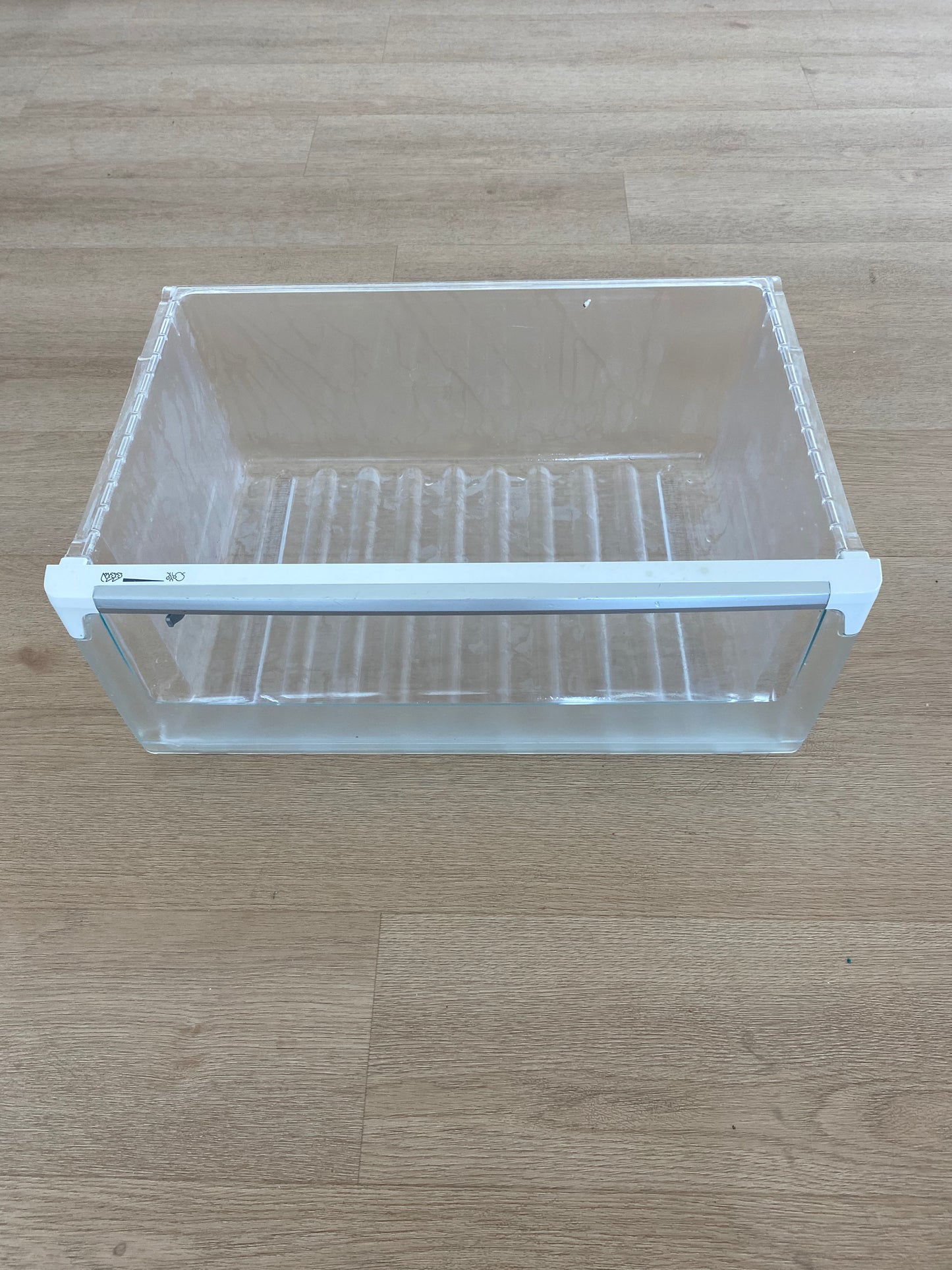 1451525 1451515 Westinghouse fridge crisper bin vegetable drawer rear + facia assy