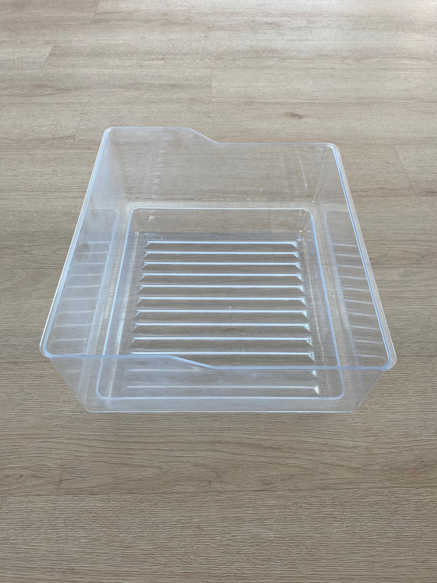 836524 Fisher & Paykel fridge freezer large storage bin crisper vegetable drawer on tray