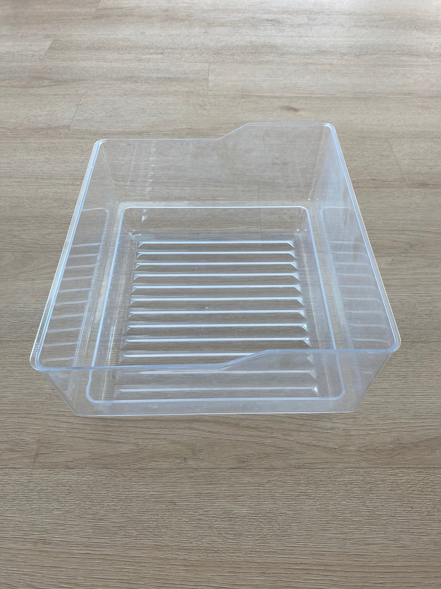 836524 Fisher & Paykel fridge freezer large storage bin crisper vegetable drawer on tray