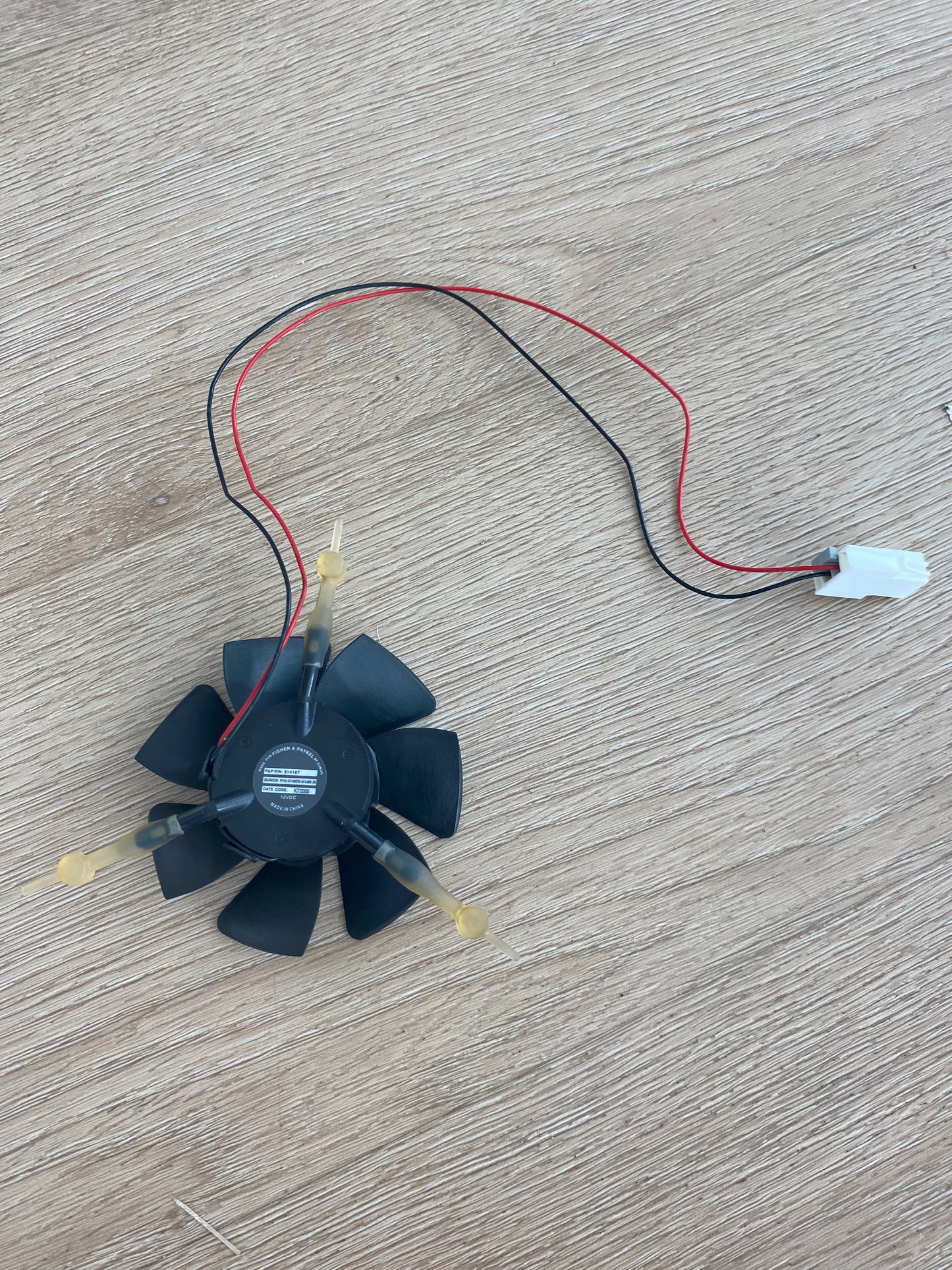 814167 884433 Fisher & Paykel fridge FREEZER COMPARTMENT suspended evaporator fan
