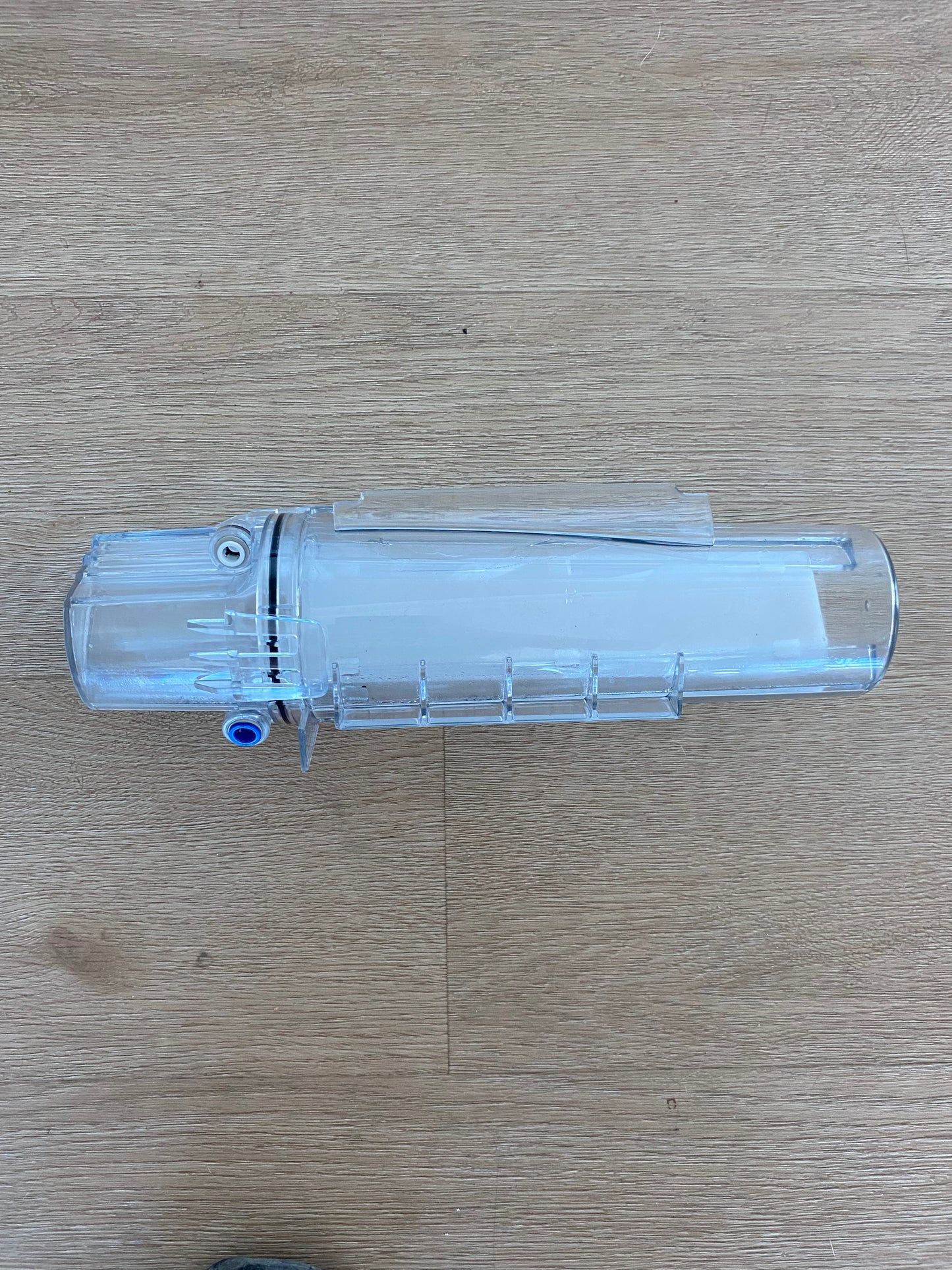 836846 Fisher & Paykel fridge water dispenser tank reservoir assembly