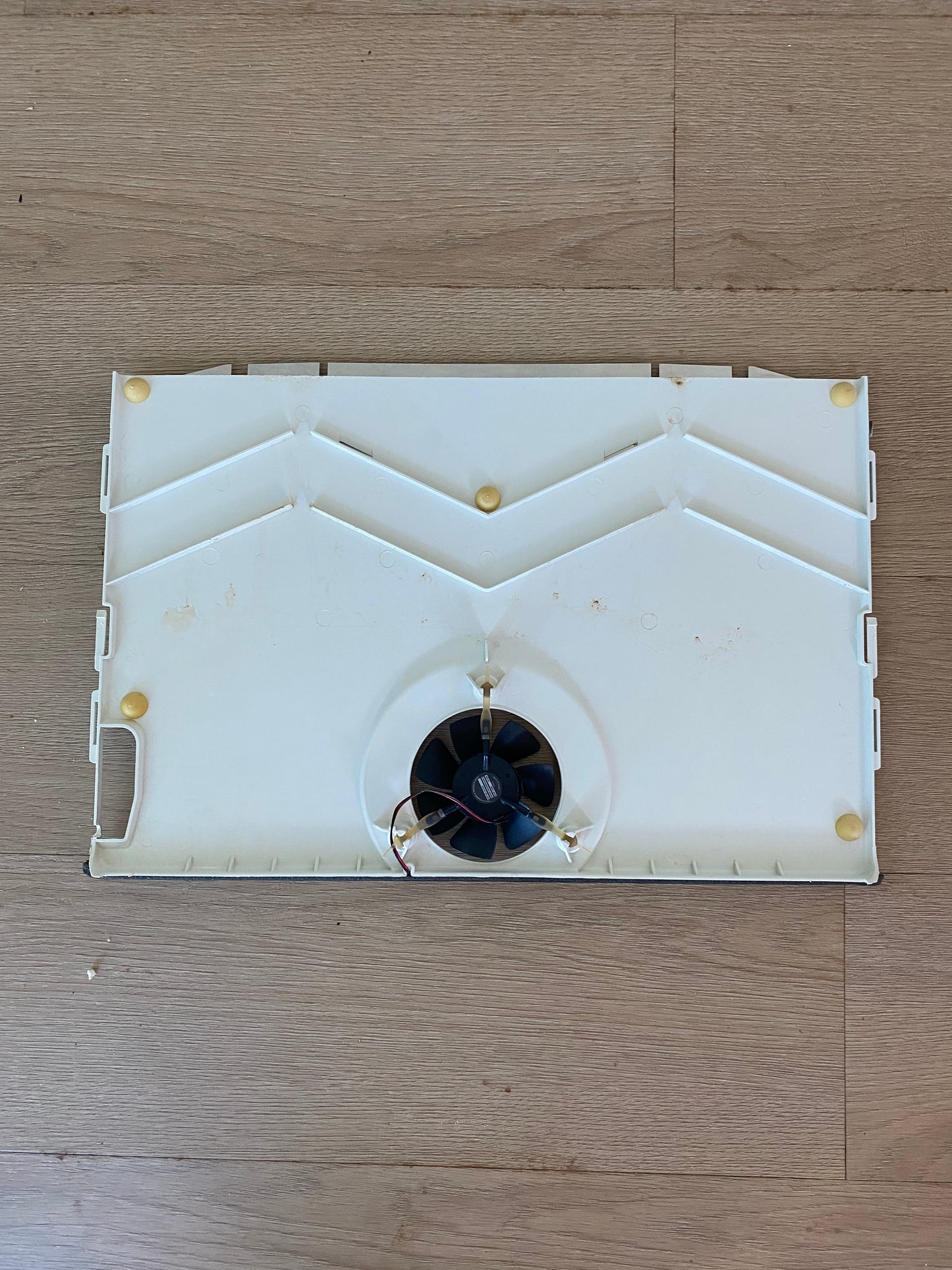 306094P Fisher & Paykel fridge FREEZER FAN KIT assembly assy panel cover FITS 635mm CABINETS