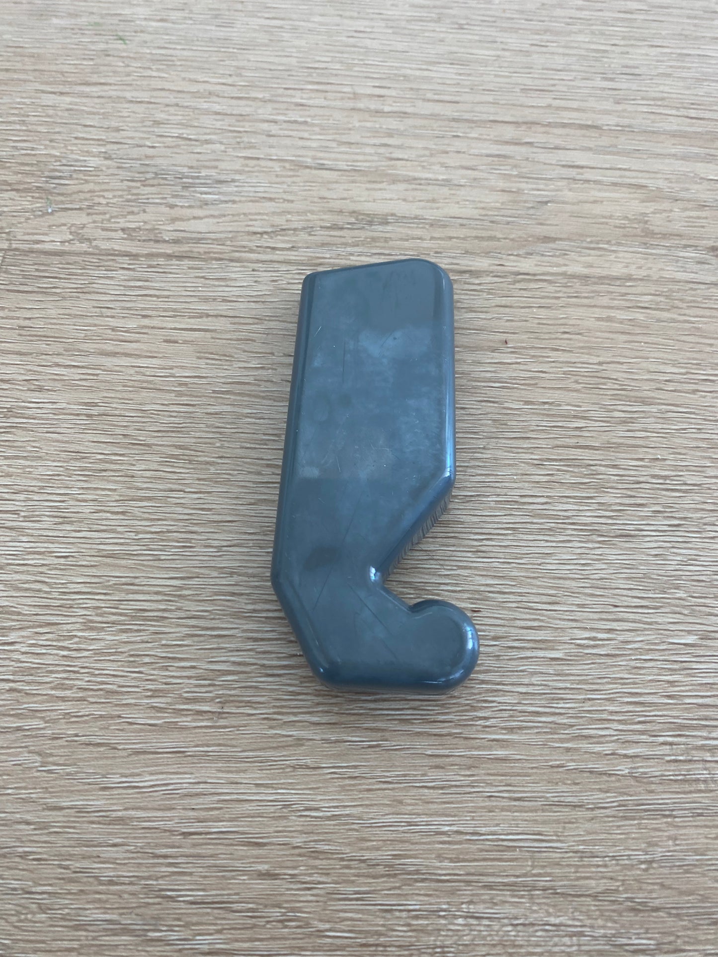 1449941 Electrolux Kelvinator Simpson Westinghouse fridge freezer GREY hinge cover RHS RH right hand side