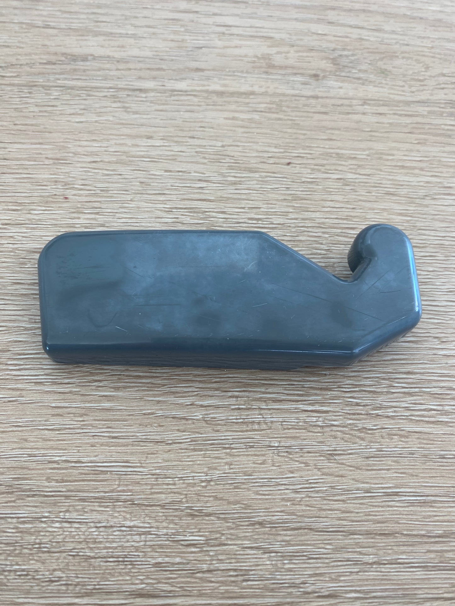1449941 Electrolux Kelvinator Simpson Westinghouse fridge freezer GREY hinge cover RHS RH right hand side