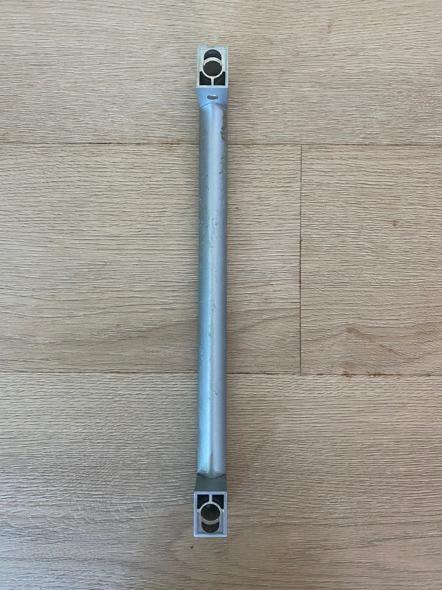 814331 Fisher & Paykel fridge FREEZER DOOR HANDLE flat short designer