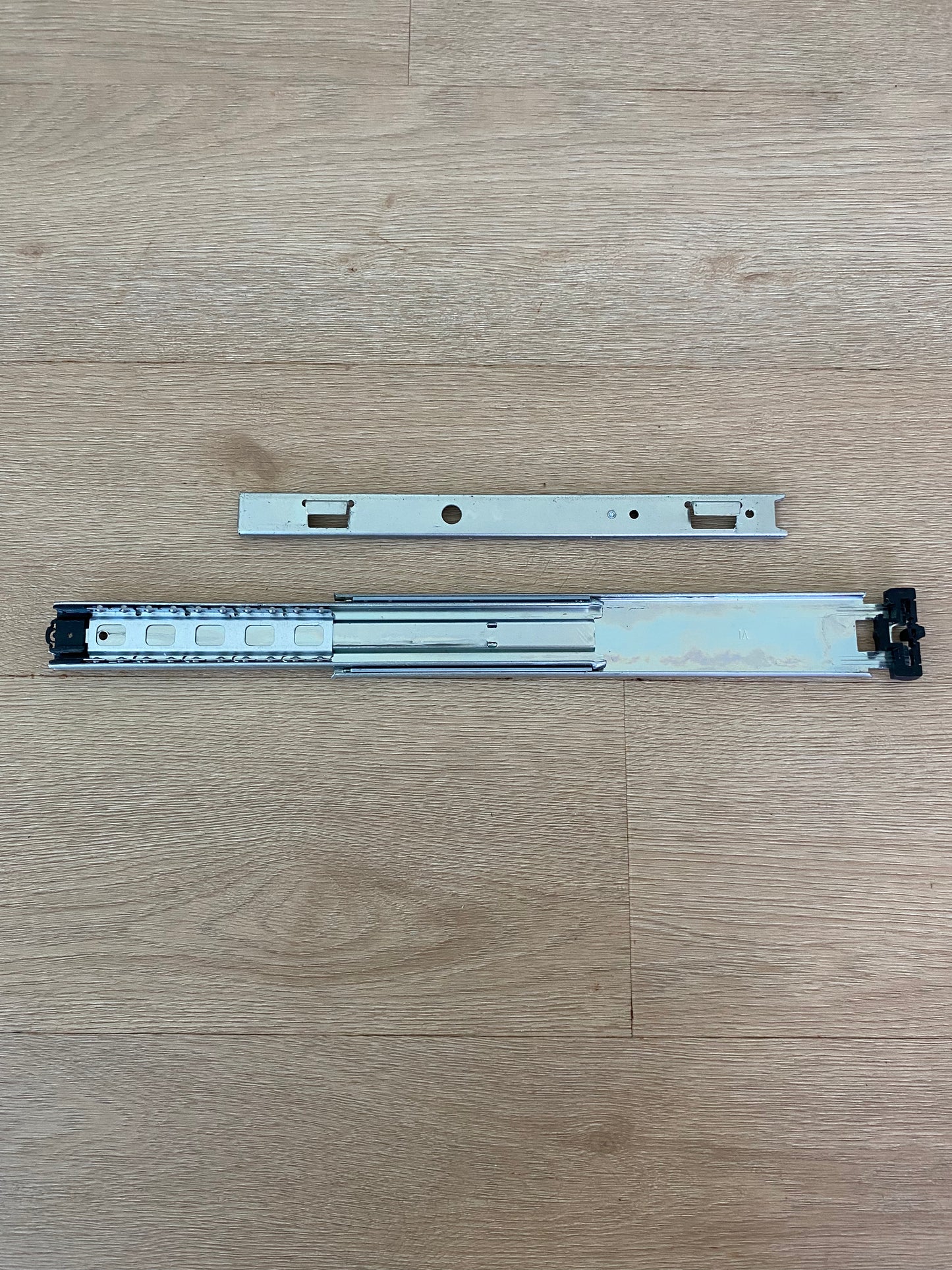 836701 Fisher & Paykel fridge freezer LHS LH left hand side slide assembly arm guide rail 305mm
