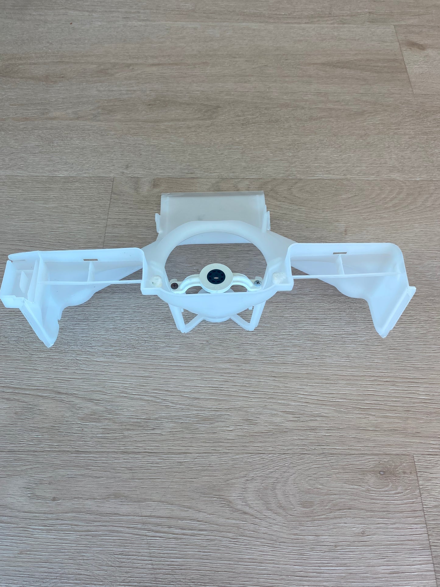 1446883 1435137 Electrolux Kelvinator Simpson Westinghouse fridge FREEZER EVAPORATOR FAN MOULDED SHROUD