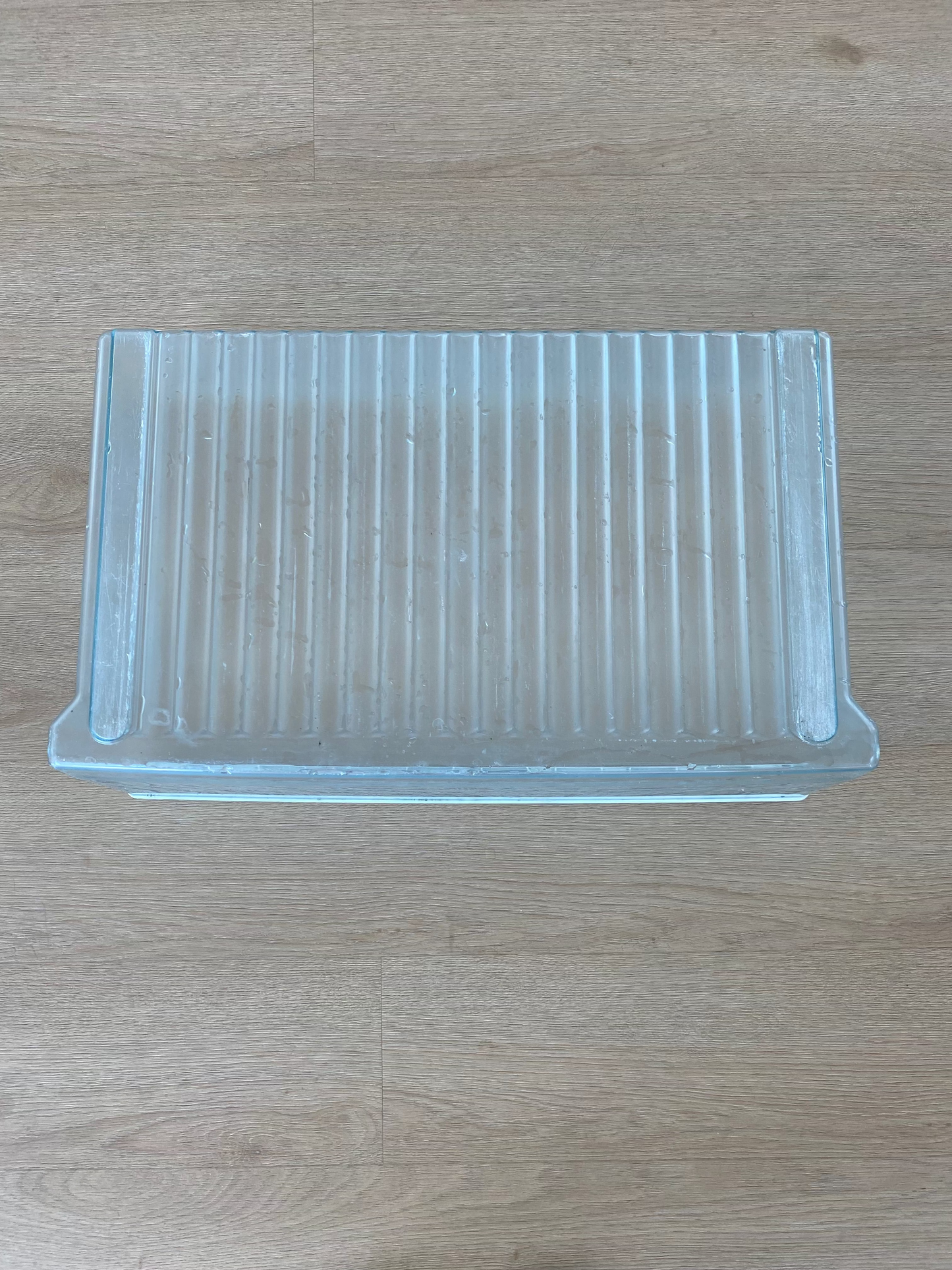 1441881 1441881K Electrolux Kelvinator Simpson Westinghouse bottom mount fridge crisper bin vegetable fruit drawer