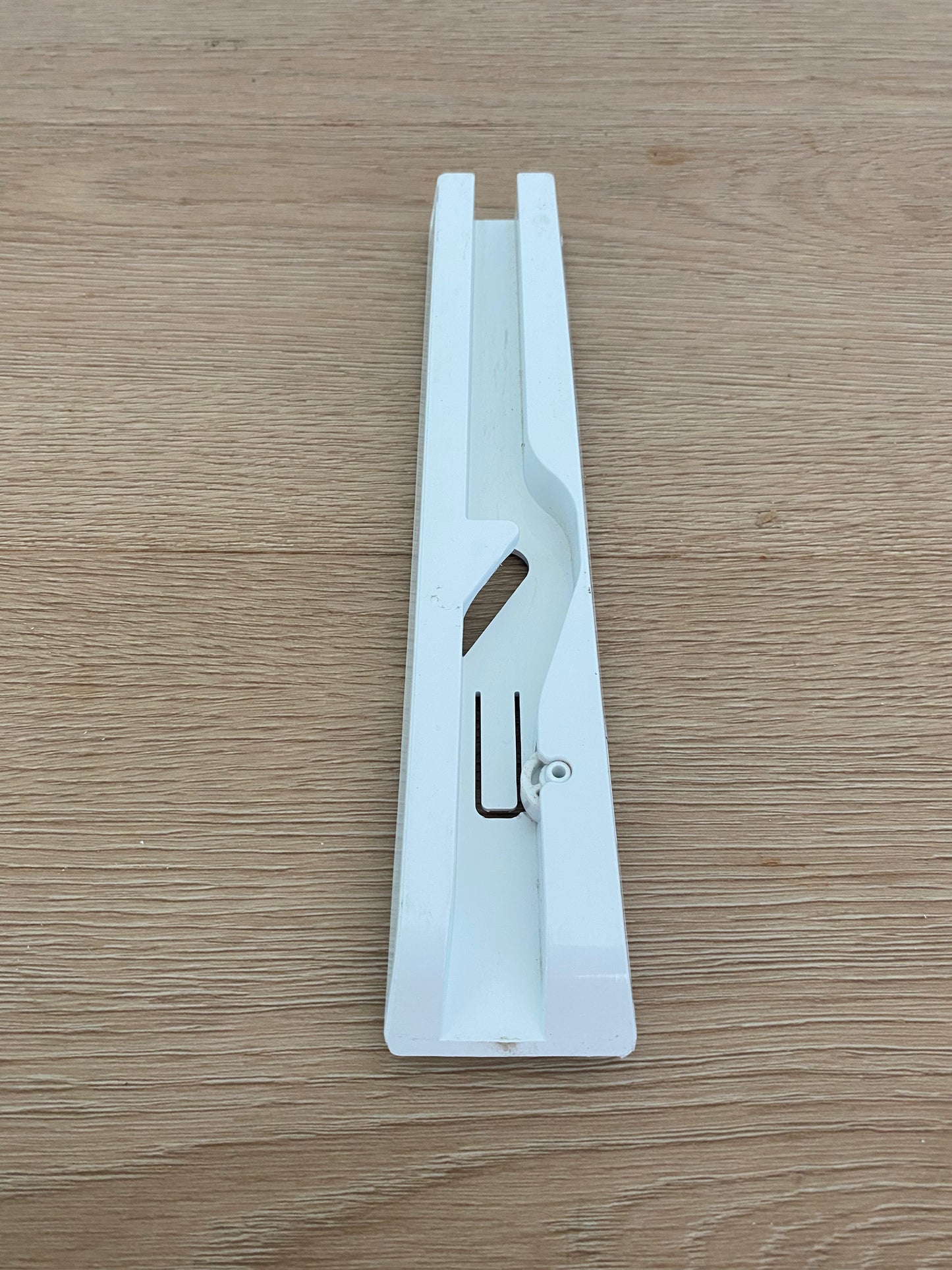 1443825 Electrolux Kelvinator Simpson Westinghouse fridge freezer LH LHS left hand side single runner assembly assy