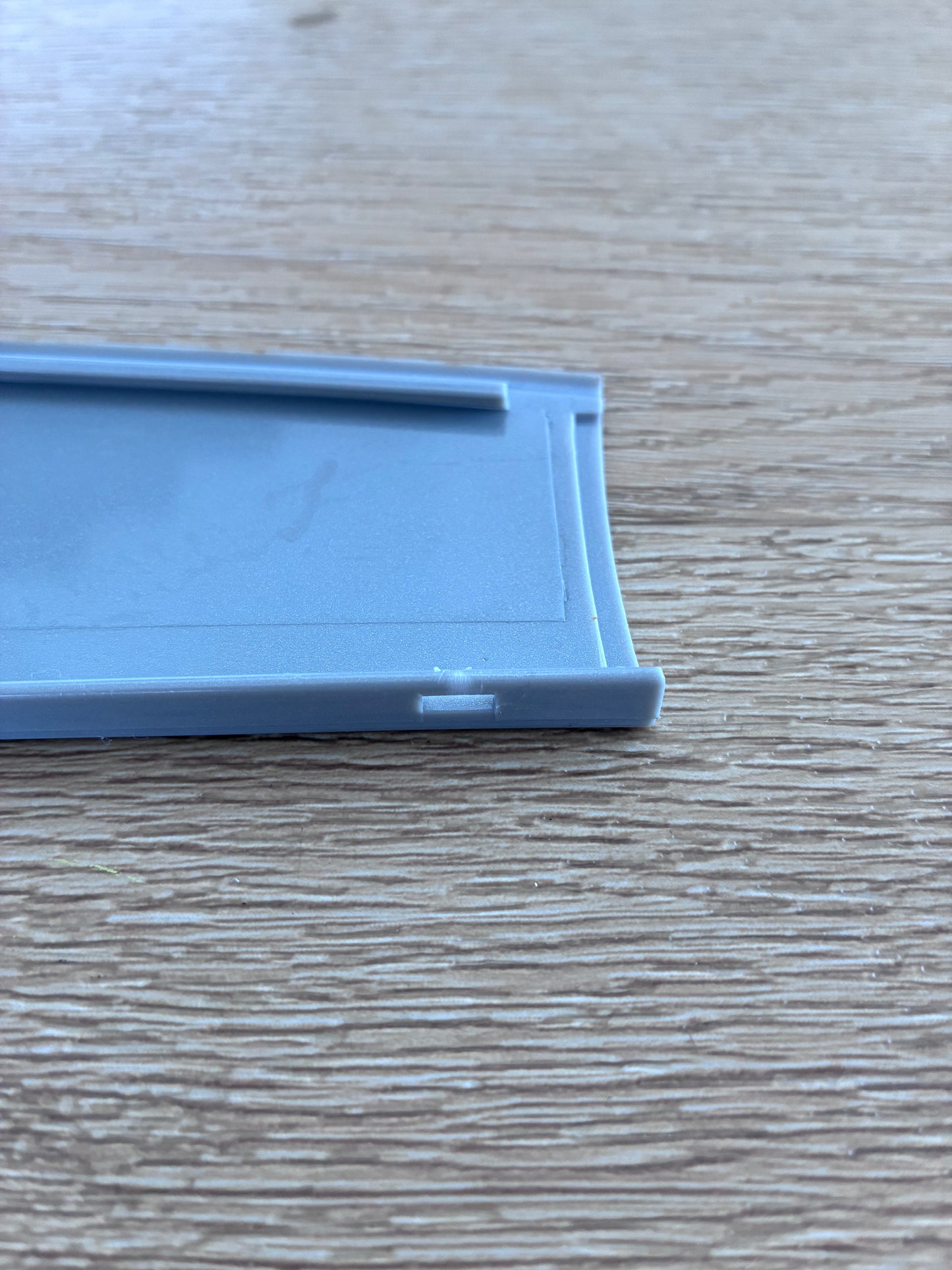 814452 Fisher & Paykel CAP DOOR END OUTER 790 SILVER