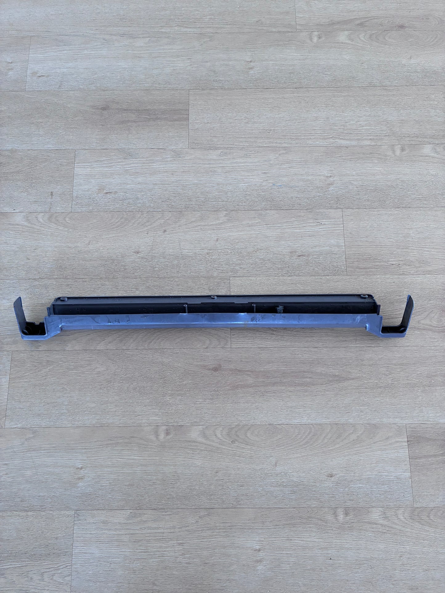 DA63-05292 Samsung side by side fridge lower front dust cover kick plate leg panel