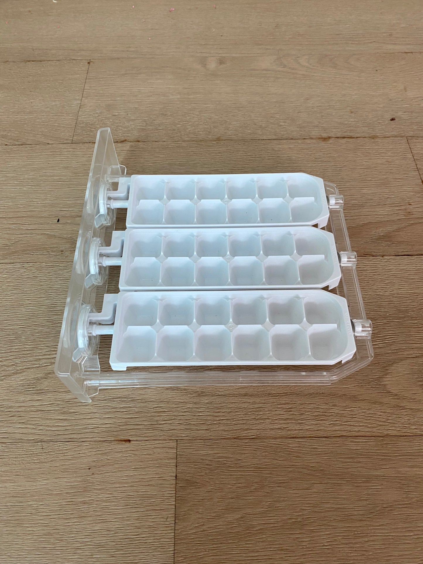 1451658 1460382 1461080 Electrolux fridge freezer twist & serve triple ice cube maker tray
