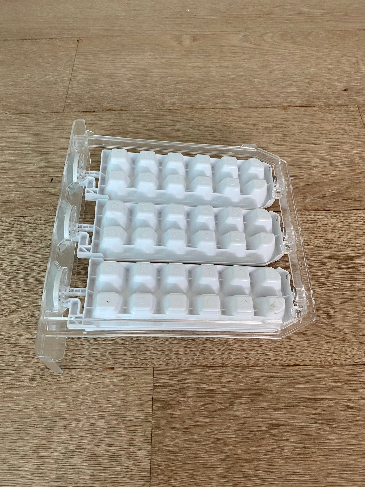 1451658 1460382 1461080 Electrolux fridge freezer twist & serve triple ice cube maker tray