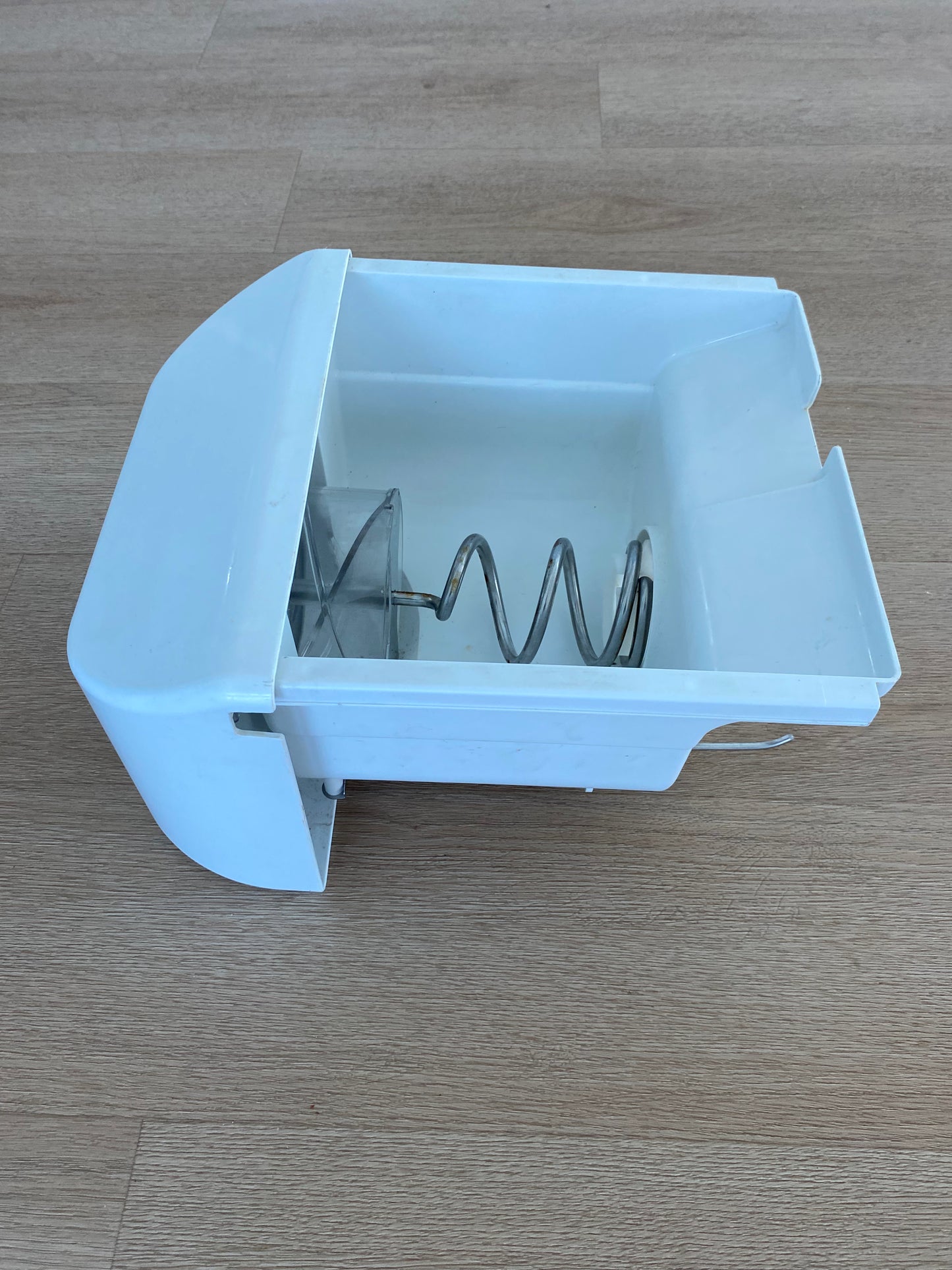 5074JQ0001 5075JQ1002Y 5075JQ1002R LG fridge freezer ice bucket bin