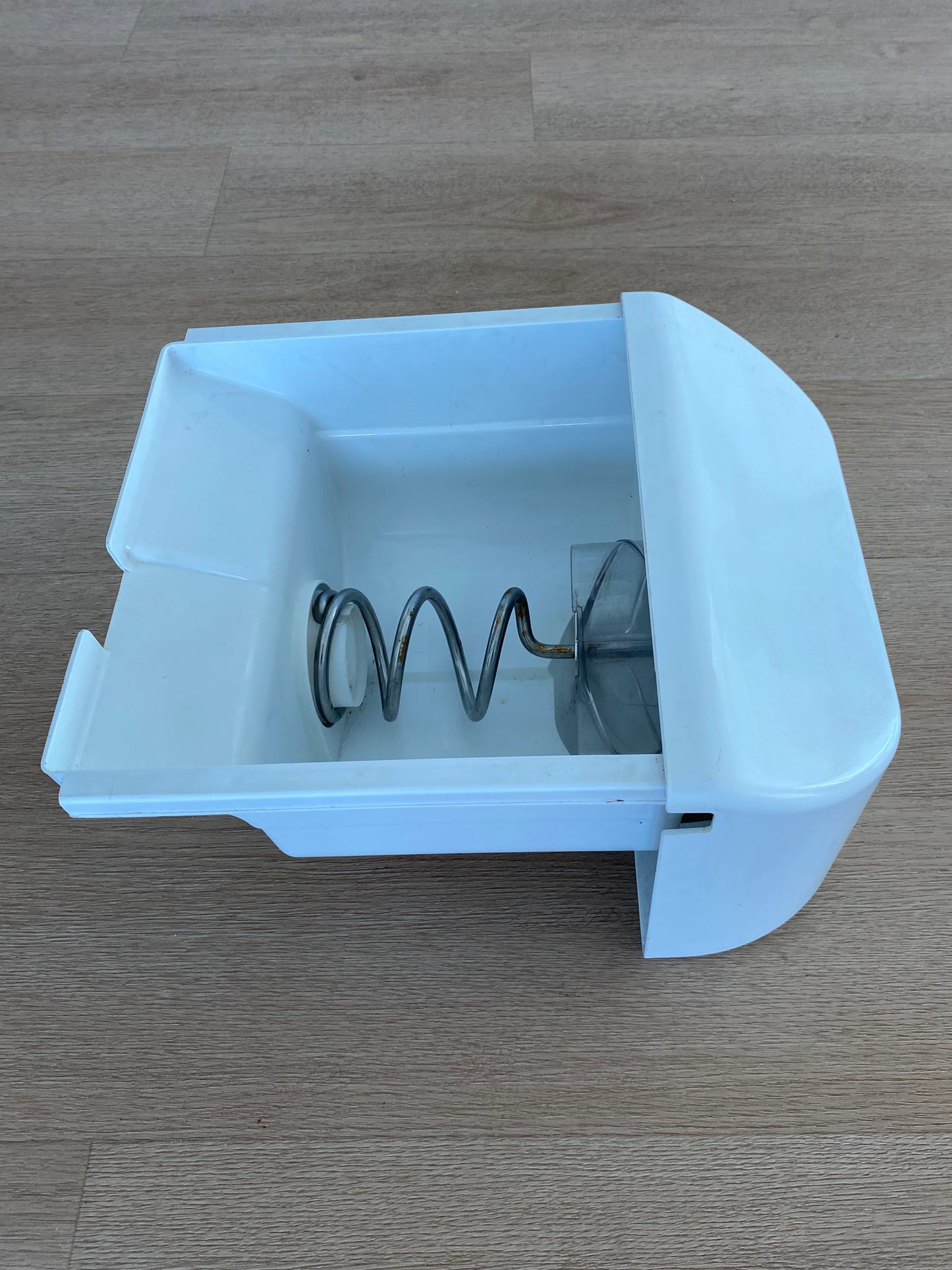 5074JQ0001 5075JQ1002Y 5075JQ1002R LG fridge freezer ice bucket bin