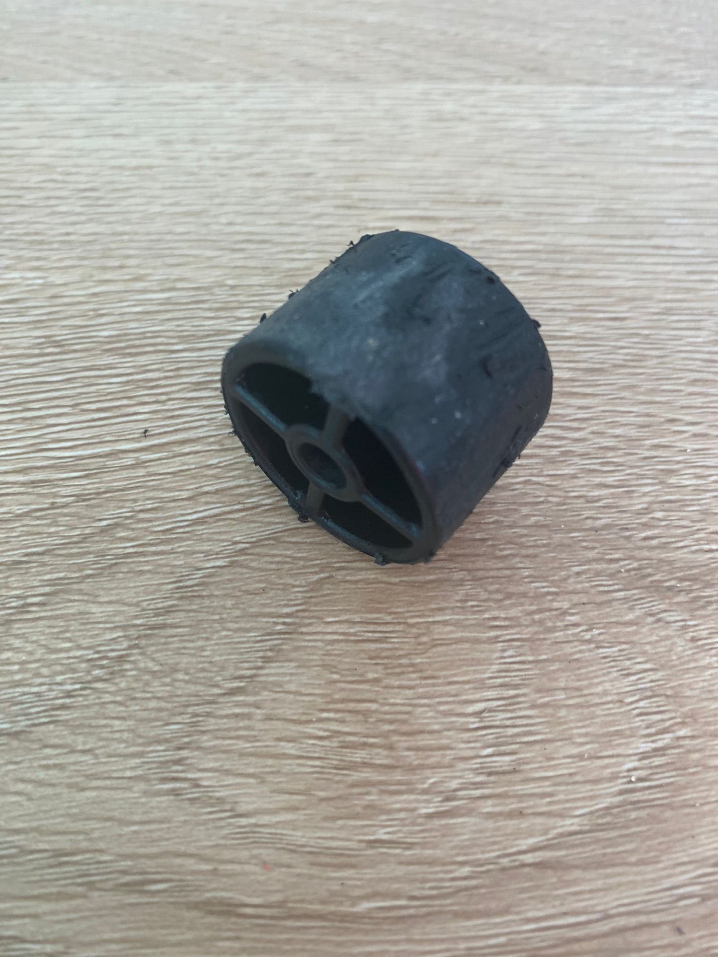 1416794 1458188 Westinghouse Electrolux Simpson fridge freezer adjustable roller wheel assembly WSE6070 WSE6100 WSE6970 WSE7000
