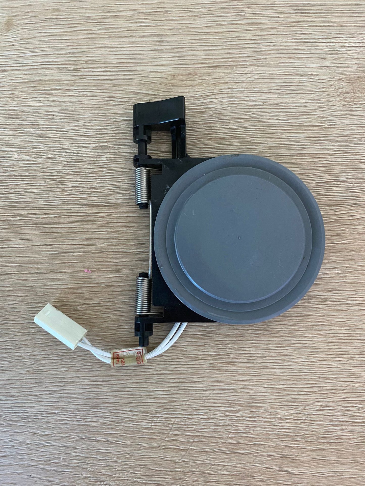 1457983 Westinghouse fridge freezer ice flap chute seal assy assembly WSE6070 WSE6970
