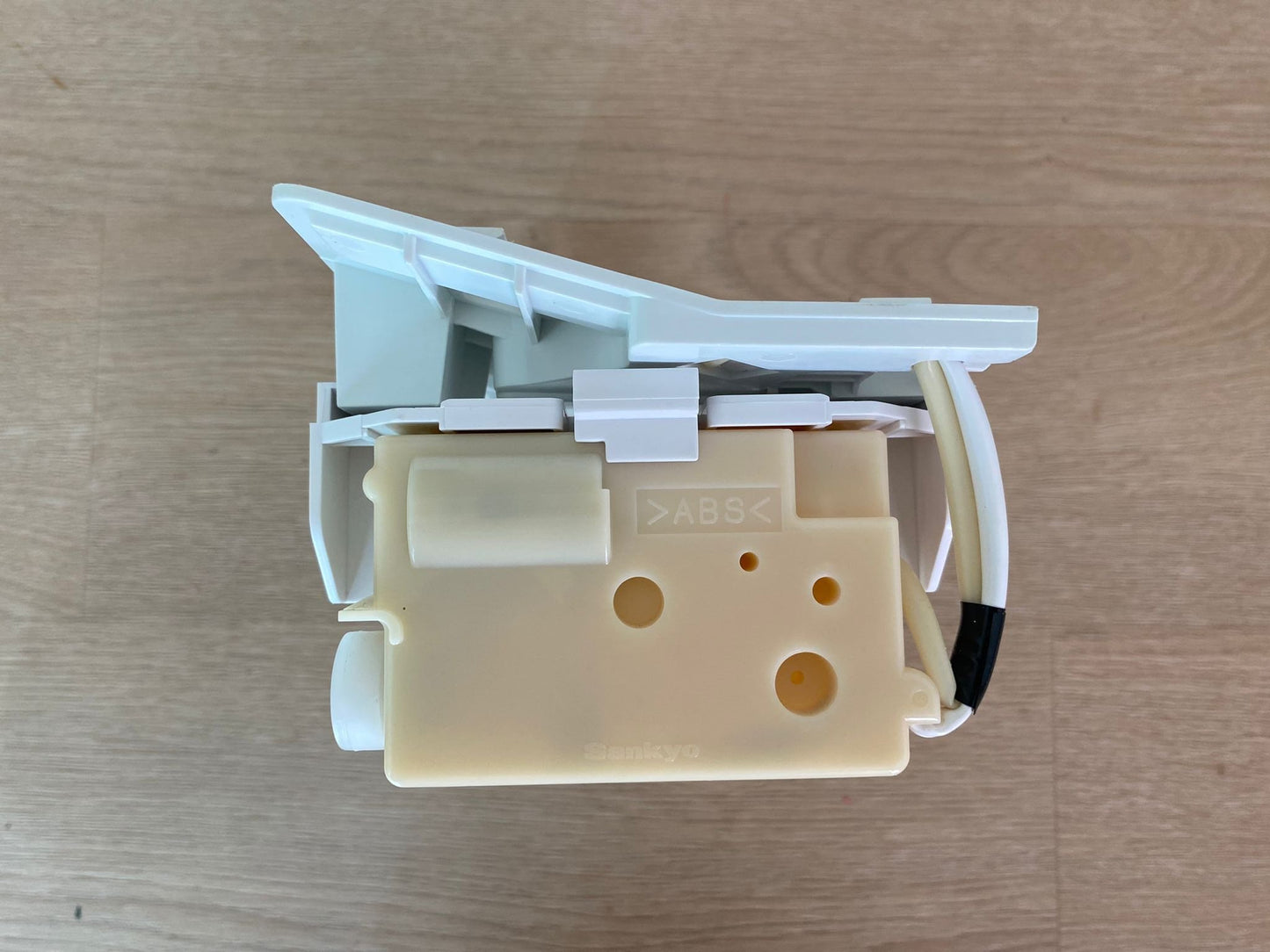 1457032 1460376 890141991 Westinghouse fridge freezer ice maker assembly FITS WSE6070 WSE6970