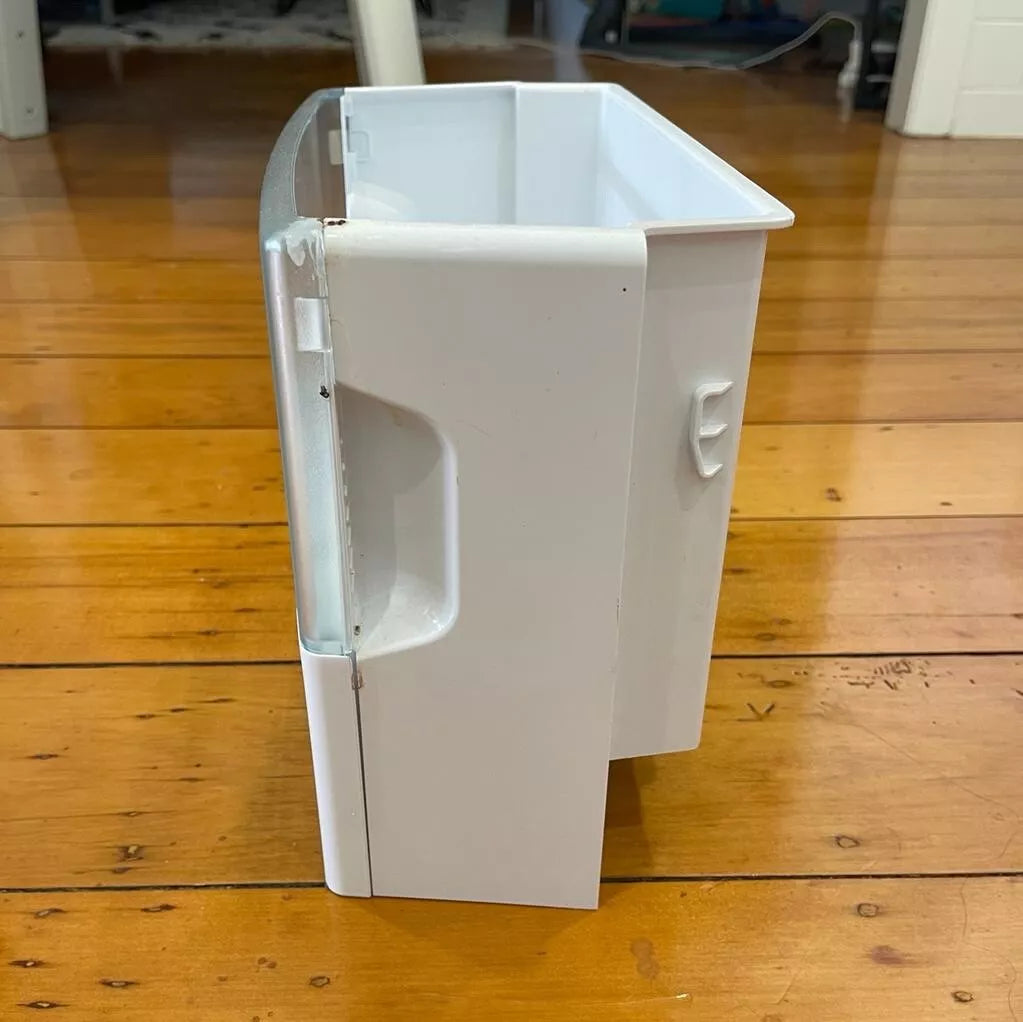 1456670 1461099 A03379601 140033796016 Westinghouse fridge freezer ice bin assembly assy mixer bucket WSE6070 WSE6970