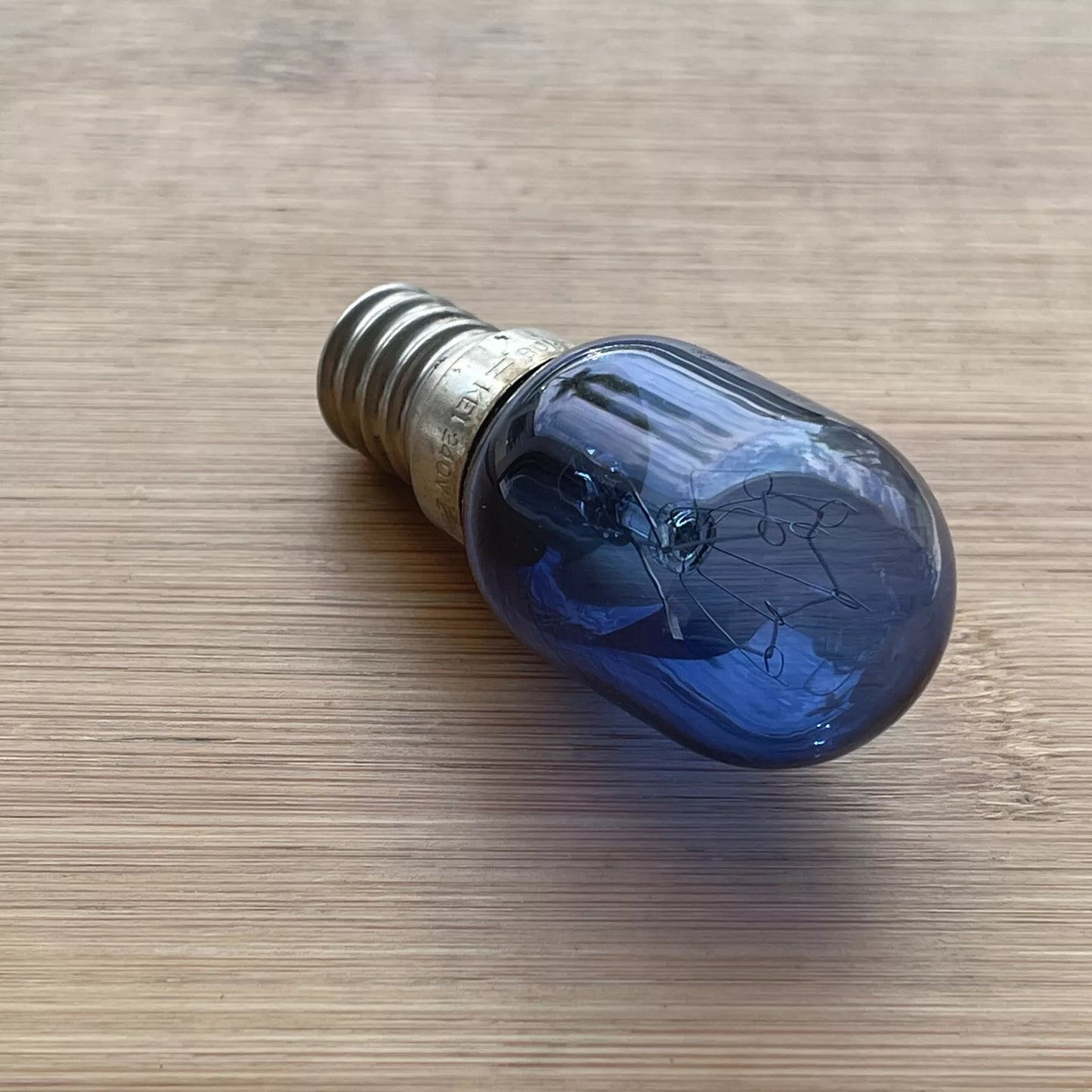 1451284 1442001 Electrolux Kelvinator Simpson Westinghouse fridge freezer blue light bulb lamp E14SES 25w