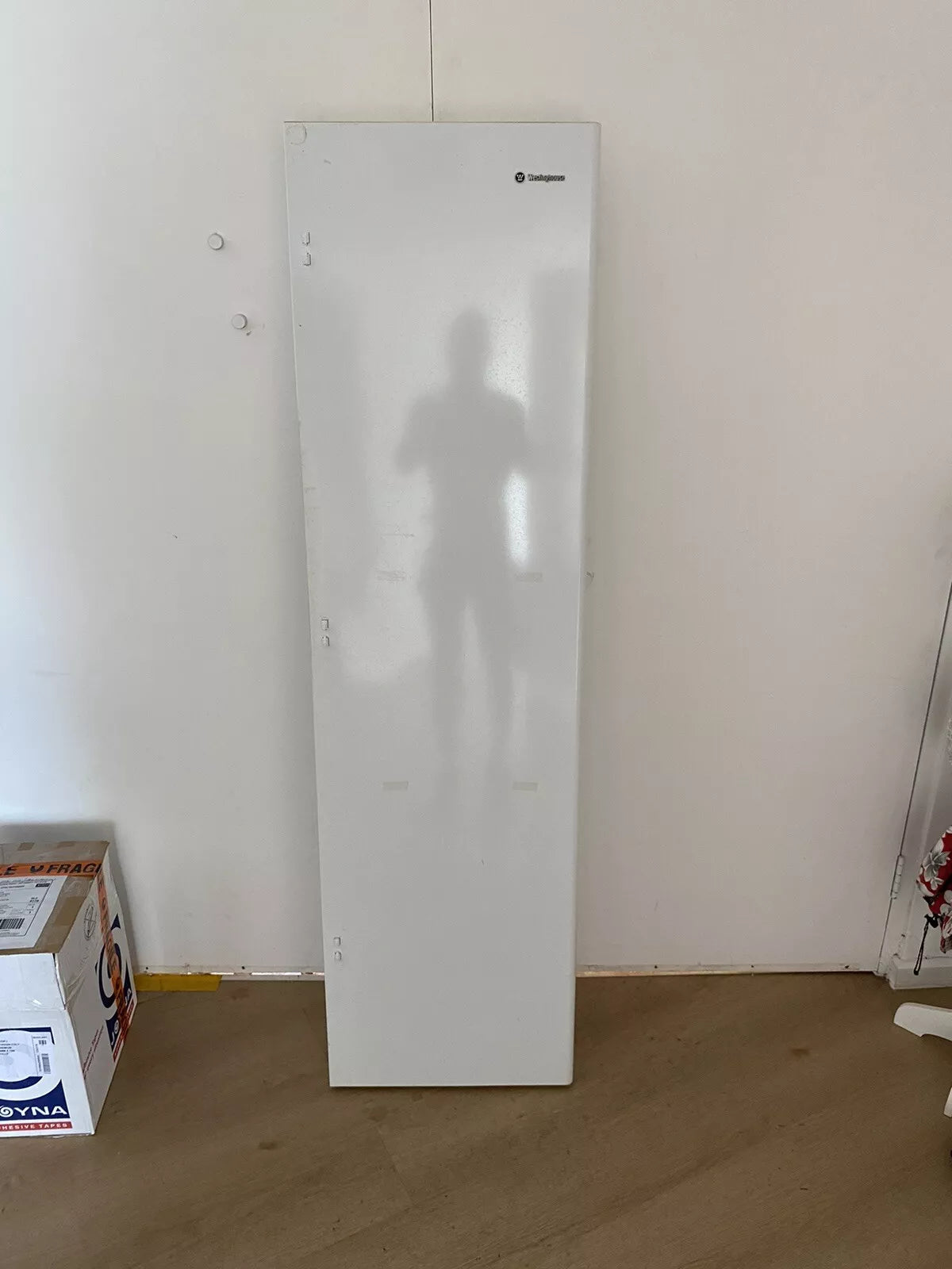 1458027 Westinghouse white FRIDGE COMPARTMENT FC door FIP outer panel foam assembly WSE6070 WSE6100