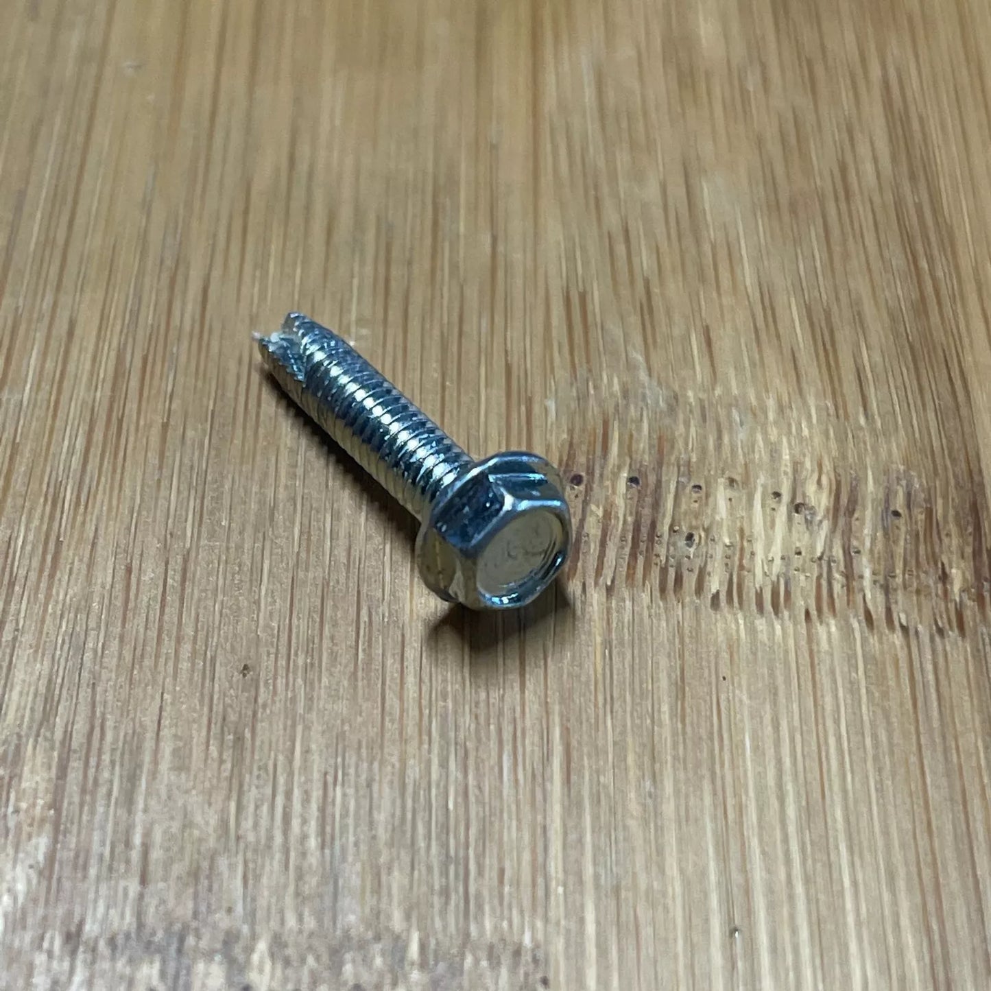 1449753 1406375 Westinghouse PACK OF 3 fridge freezer door handle pedestal mount bracket screws WSE6070 WSE6100