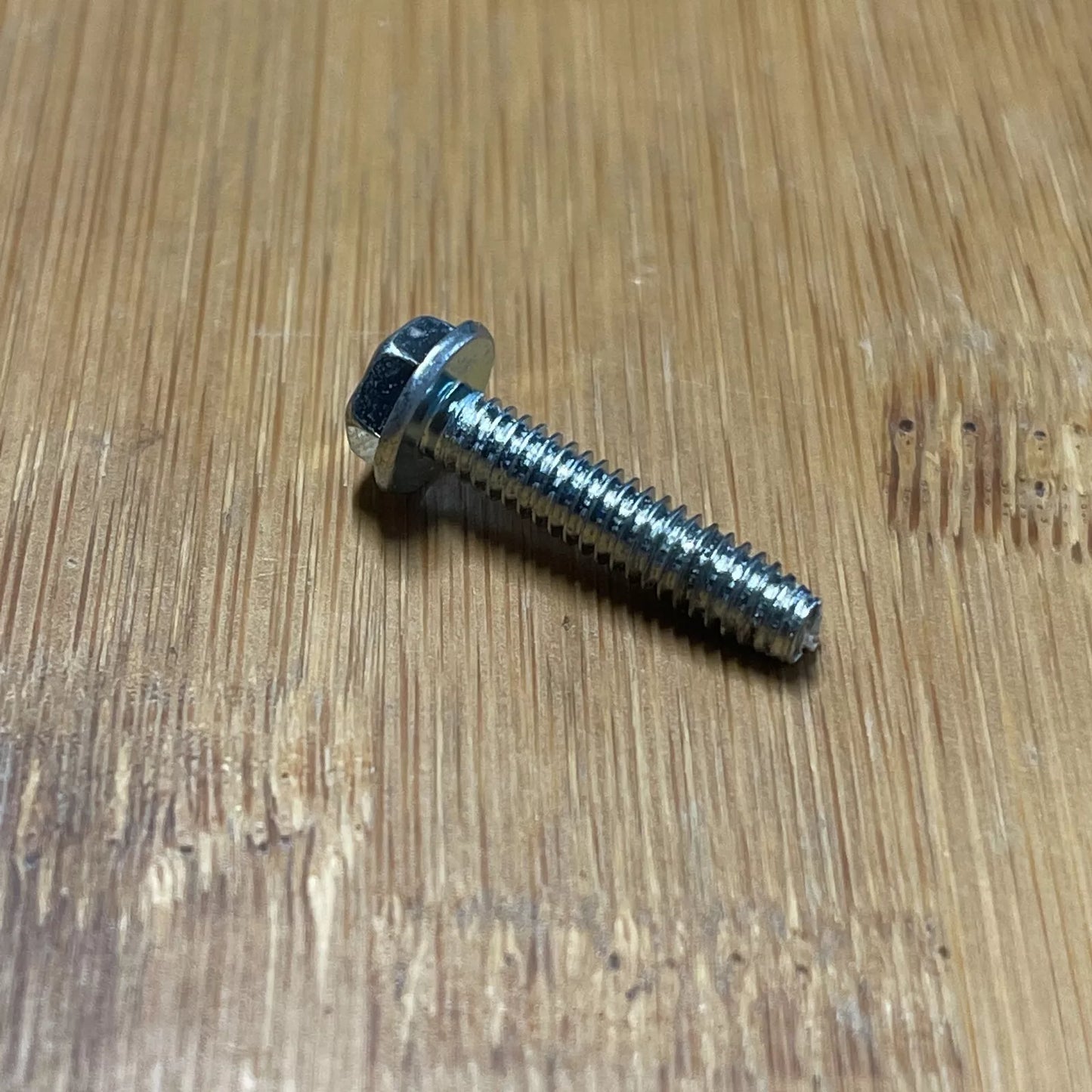 1449753 1406375 Westinghouse PACK OF 3 fridge freezer door handle pedestal mount bracket screws WSE6070 WSE6100