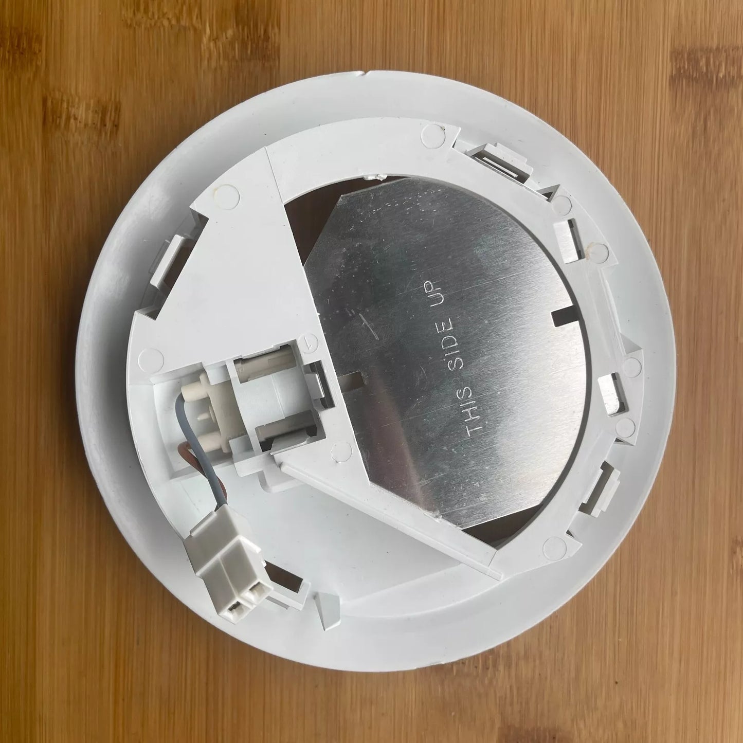 1442068 Westinghouse fridge freezer light housing assembly FITS ALL WSE6100 WSE7000