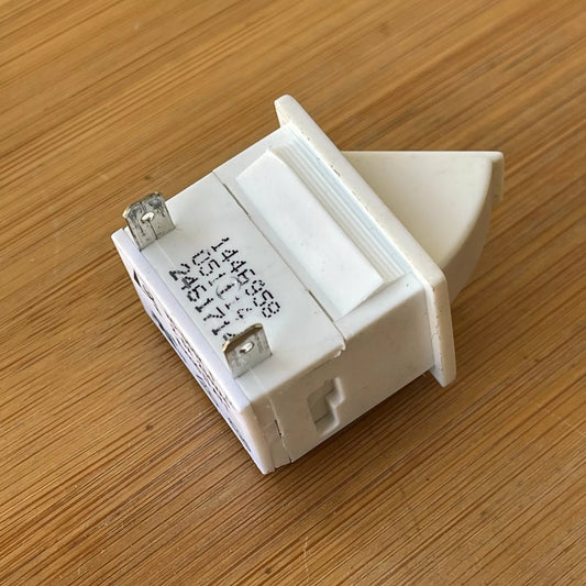 1437553 1446958 Westinghouse fridge freezer 2 PIN lamp light fan door switch WSE6070 WSE6100 WE6970 WSE7000