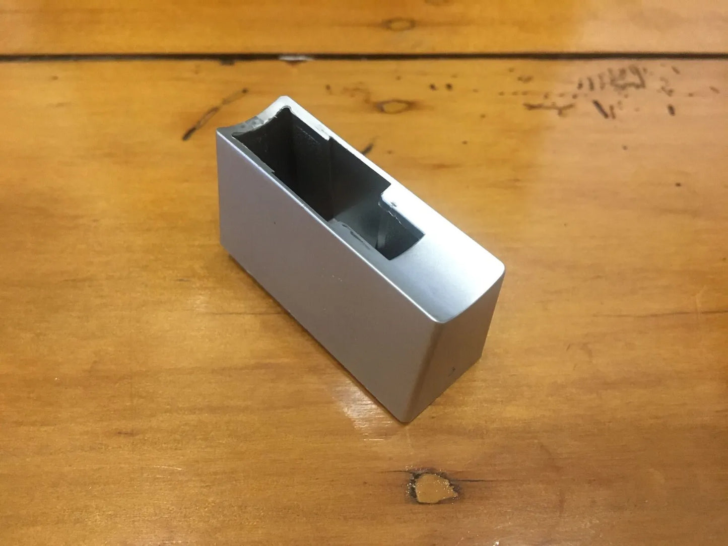 1444091 1450206 1449944 1445145 Electrolux Kelvinator Simpson Westinghouse fridge freezer stainless steel silver grey door handle pedestal bracket mount WSE6070 WSE6100