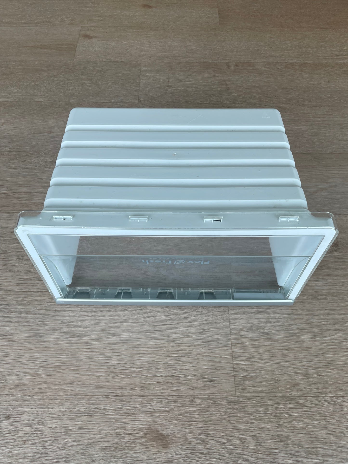 890128894 4055880001 890141778 Westinghouse fridge lower crisper vegetable drawer WSE6170SA WSE6170WA WSE6200SA WSE6200WA