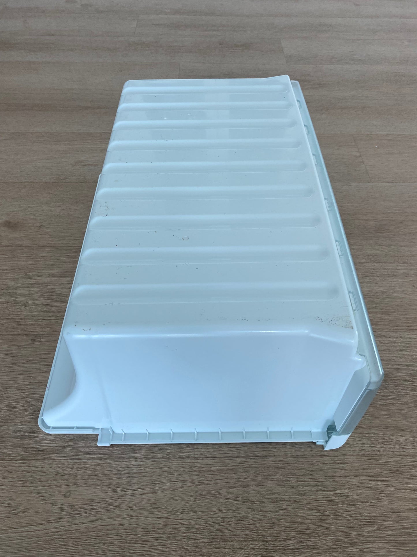 1451496 1456579 1460473 1760008798 1451995 1451996 1451499 Westinghouse fridge BOTTOM FREEZER BIN lower drawer
