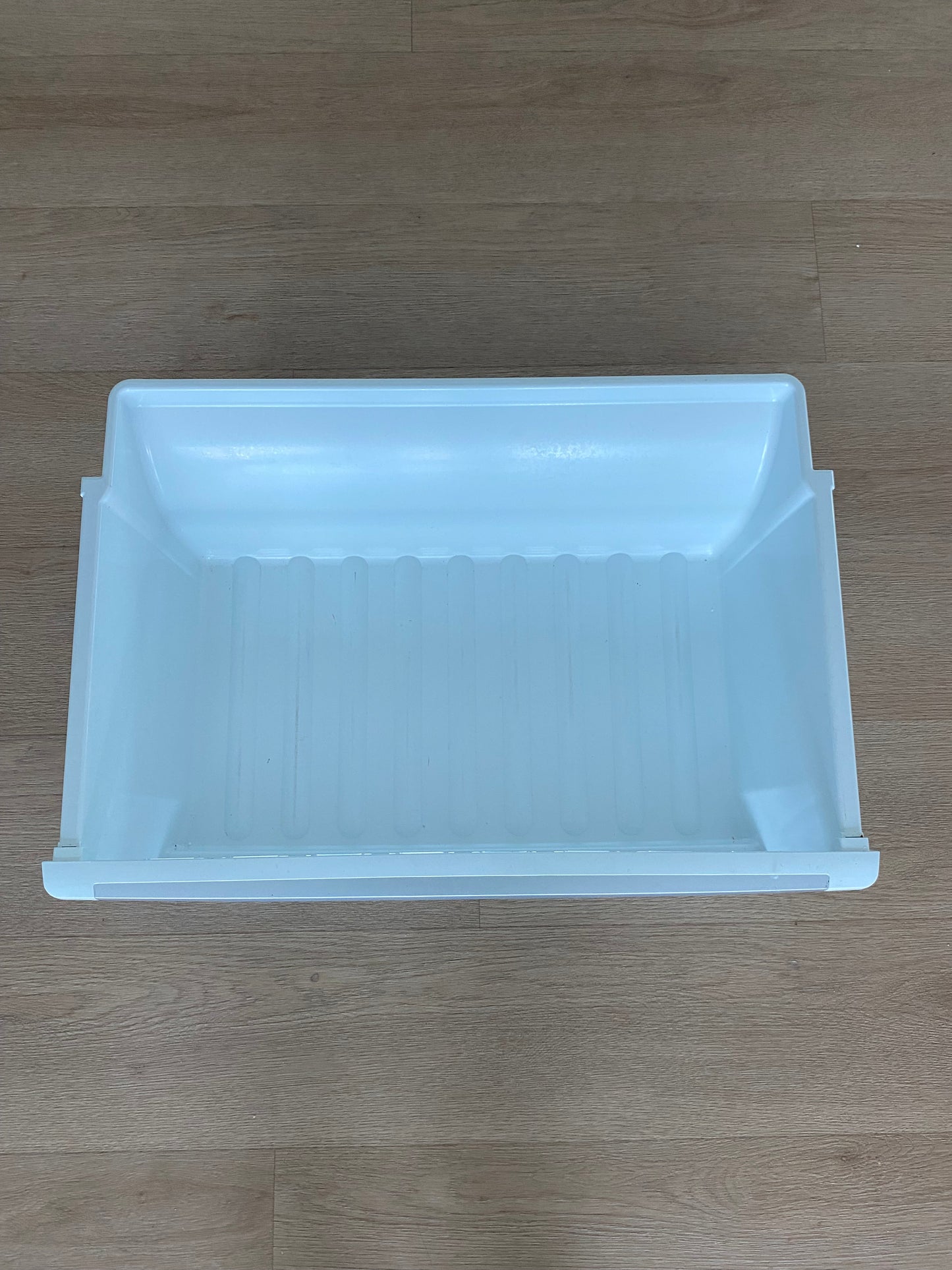 1451496 1456579 1460473 1760008798 1451995 1451996 1451499 Westinghouse fridge BOTTOM FREEZER BIN lower drawer