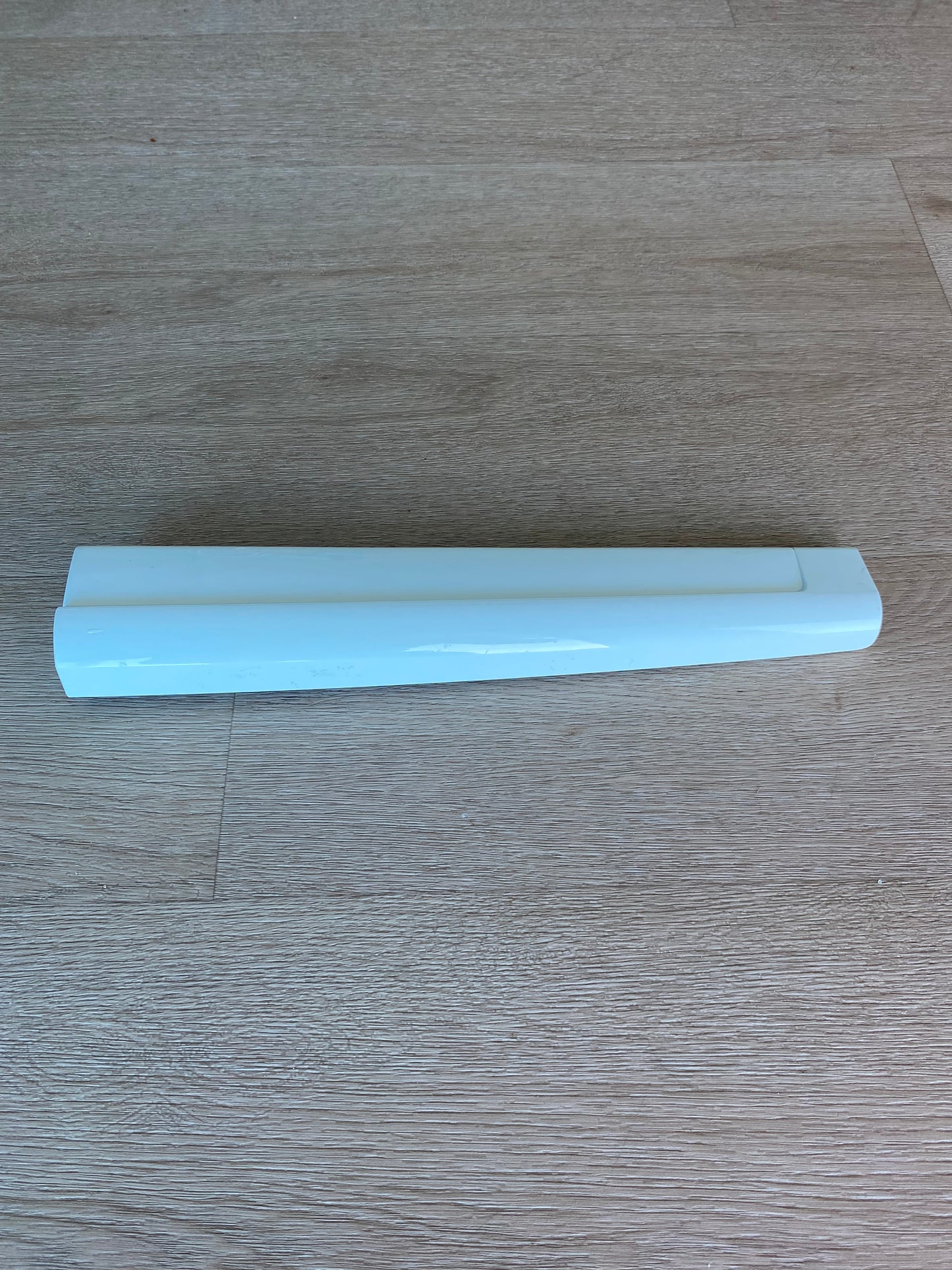 1451573 1451574 Westinghouse fridge white LOWER DOOR HANDLE cover