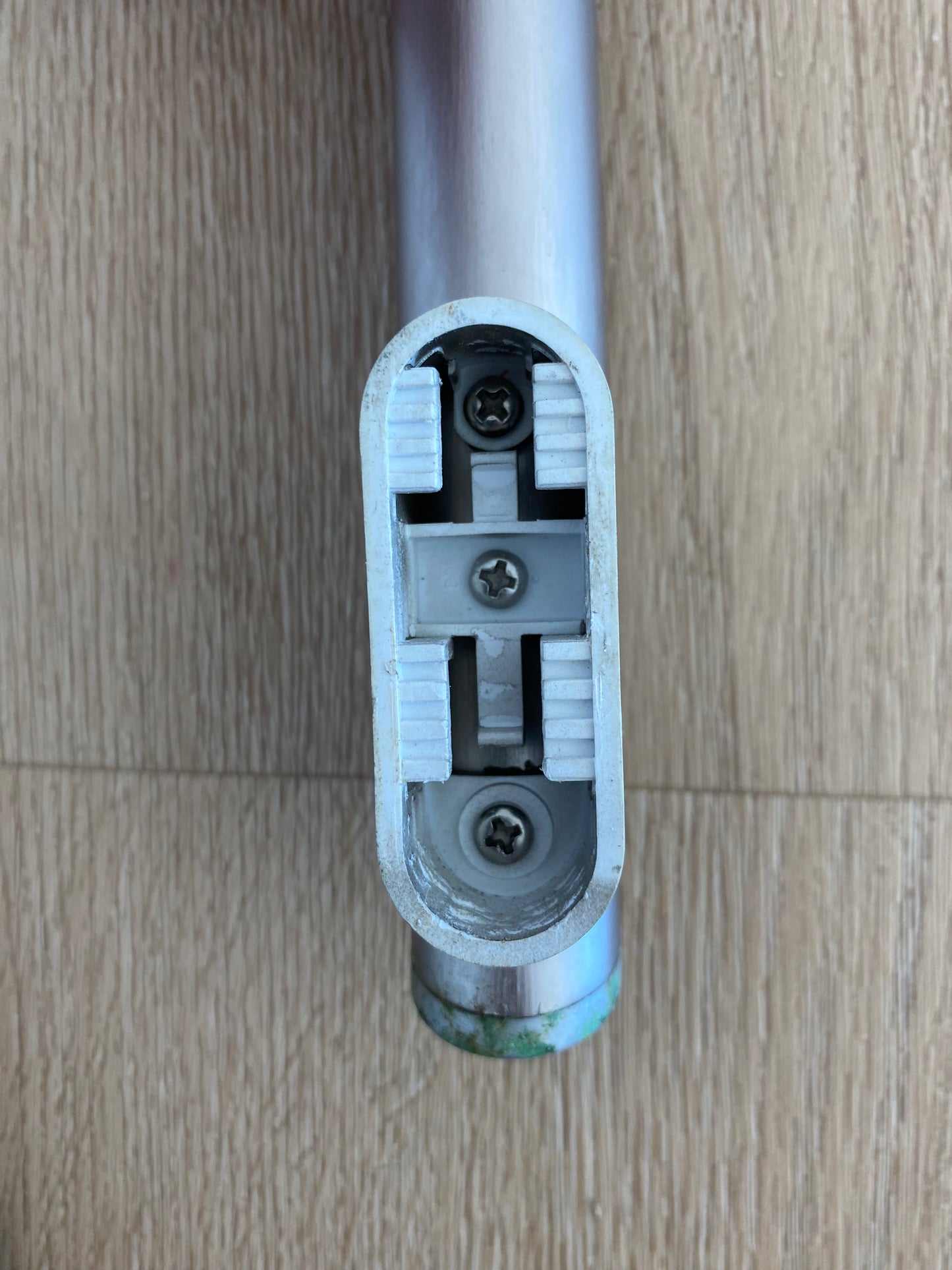 890143752 4055893012 Westinghouse stainless steel silver door handle pedestal mounting bracket set FITS WSE6170SA WSE6200SA WSE6870SA WSE6900SA