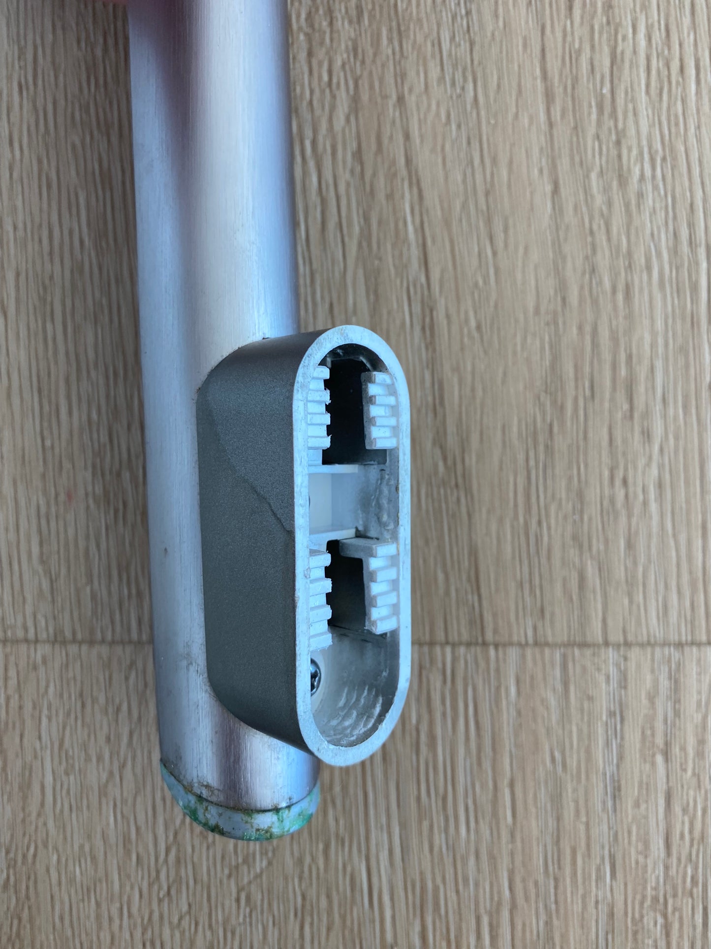 890143752 4055893012 Westinghouse stainless steel silver door handle pedestal mounting bracket set FITS WSE6170SA WSE6200SA WSE6870SA WSE6900SA